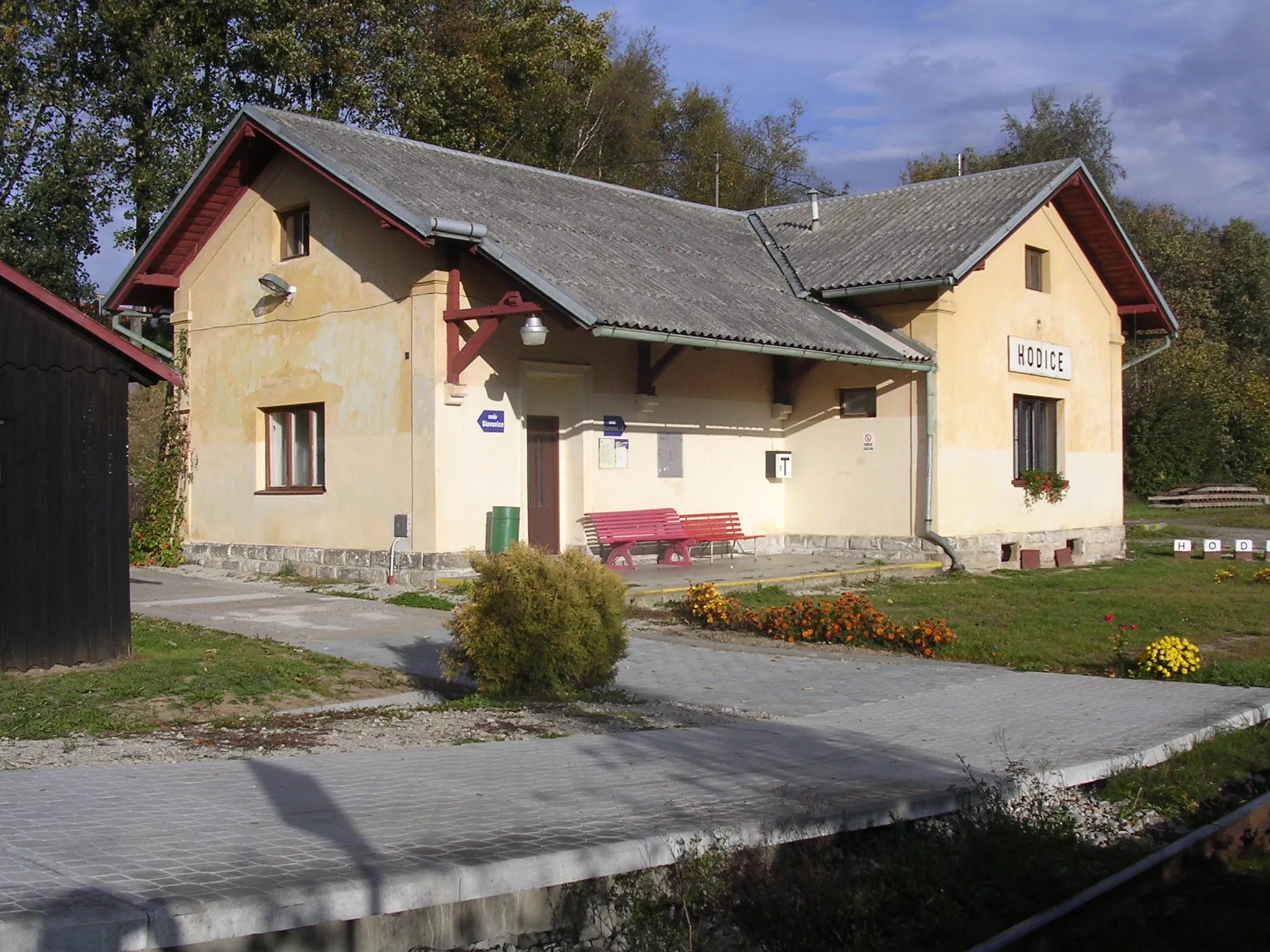 Photo showing: Hodice -železniční zastávka