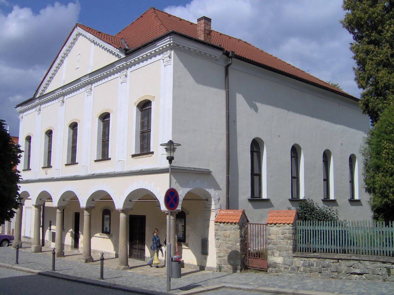 Photo showing: Former synagogue, Třešť, Czech Republic