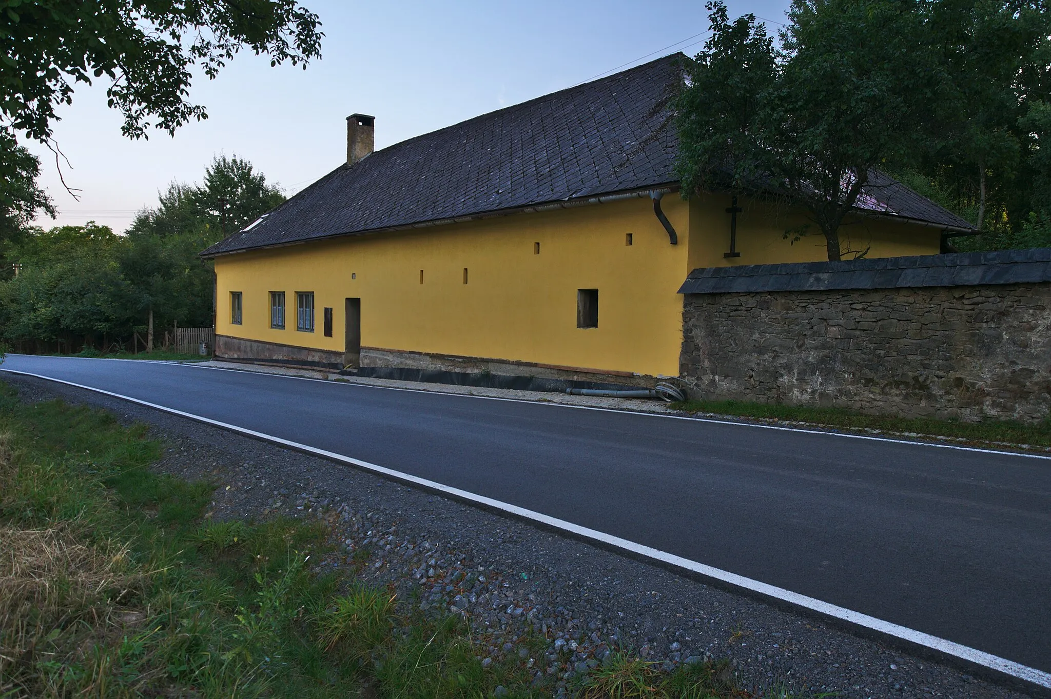 Photo showing: Bývalý hostinec, Pohodlí, Ptení, okres Prostějov