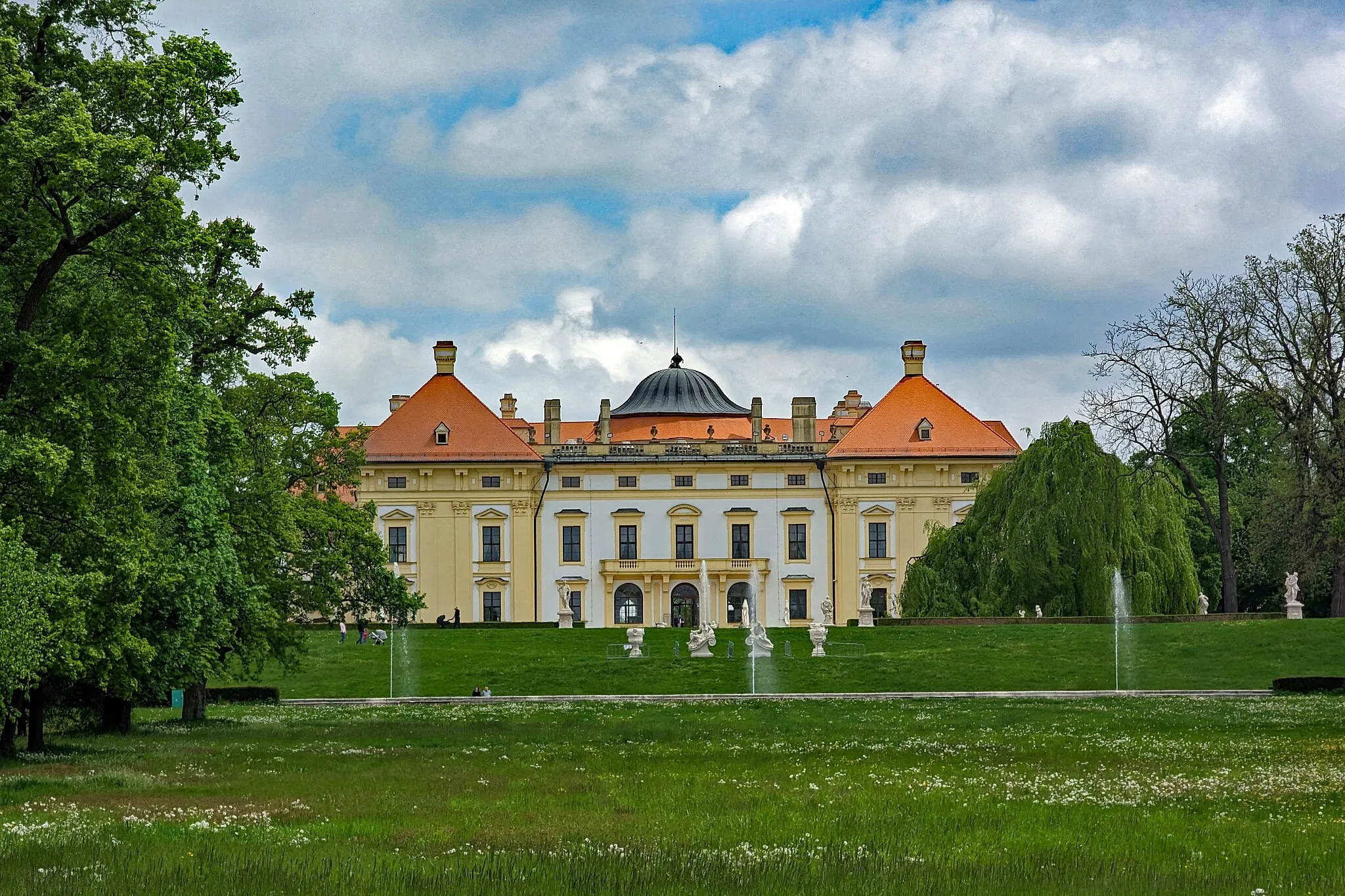 Photo showing: Slavkov Castle