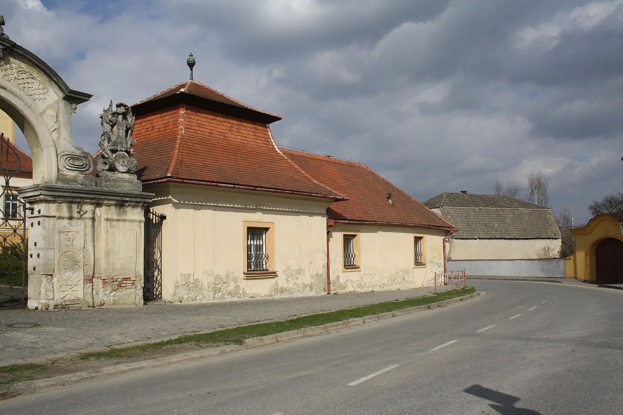 Photo showing: Entrance building of Dalešice Chateau, Třebíč District.