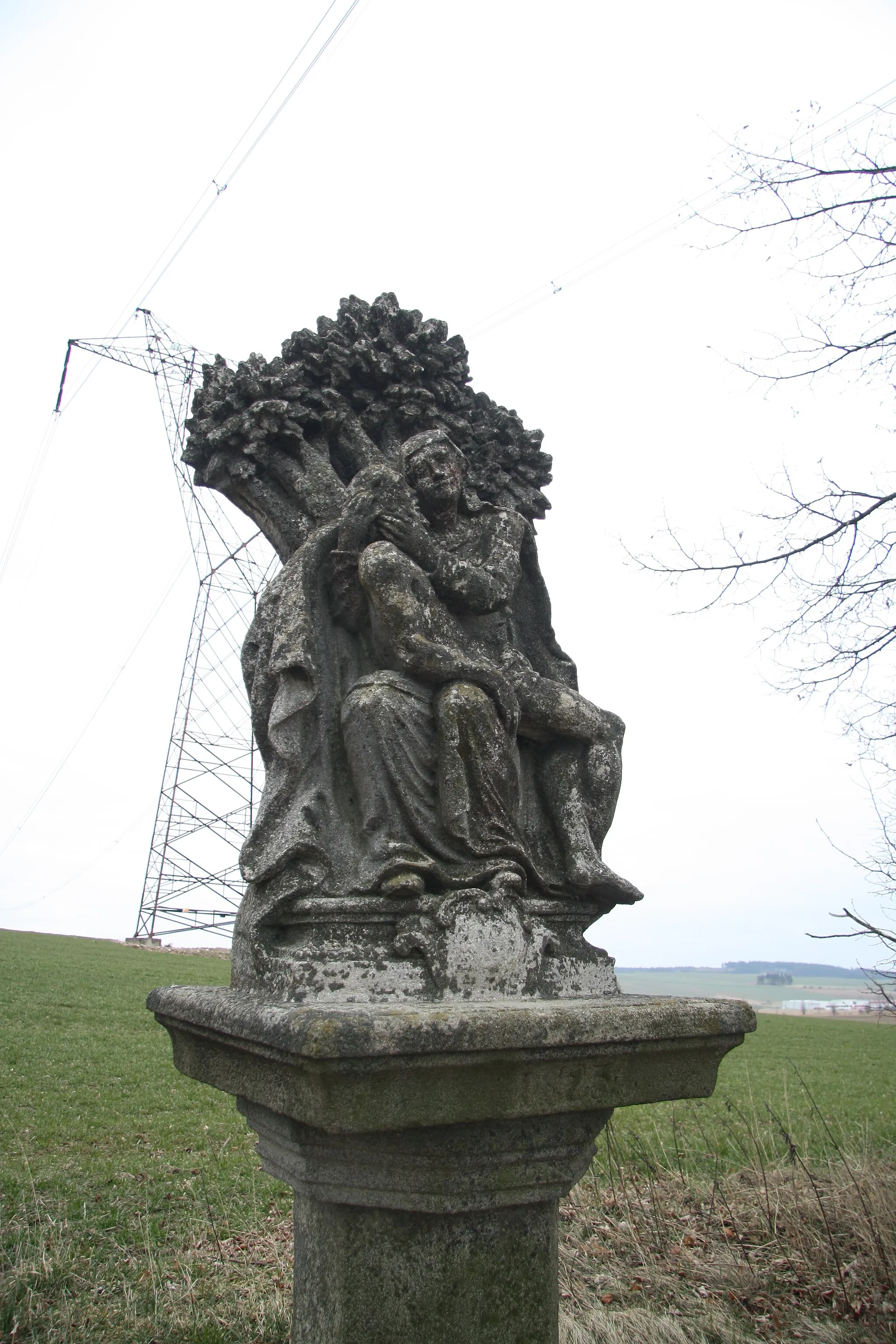 Photo showing: Statue of Pieta near Želetava, Třebíč District.