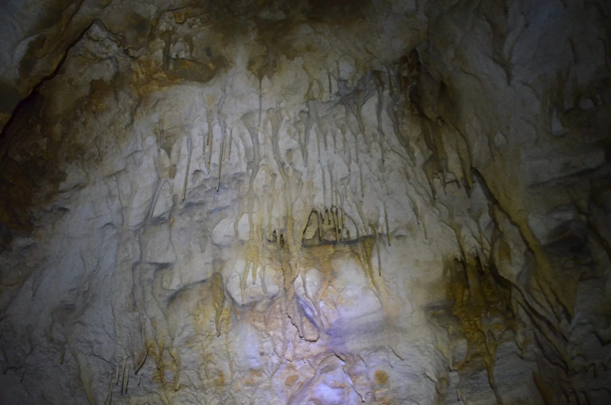 Photo showing: Krápníková výzdoba v Babické jeskyni