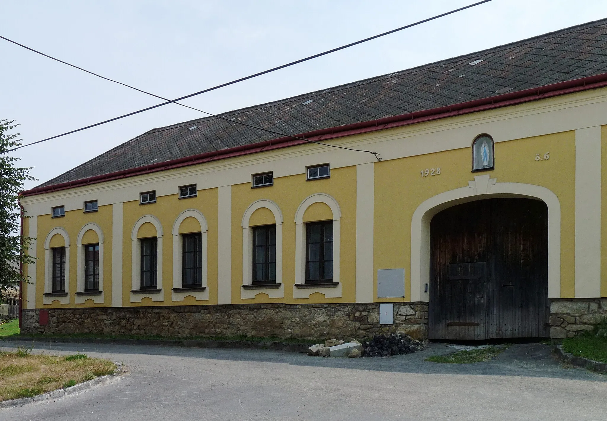 Photo showing: House No 6 in the village of Spělov, Jihlava District, Vysočina Region, Czech Republic.