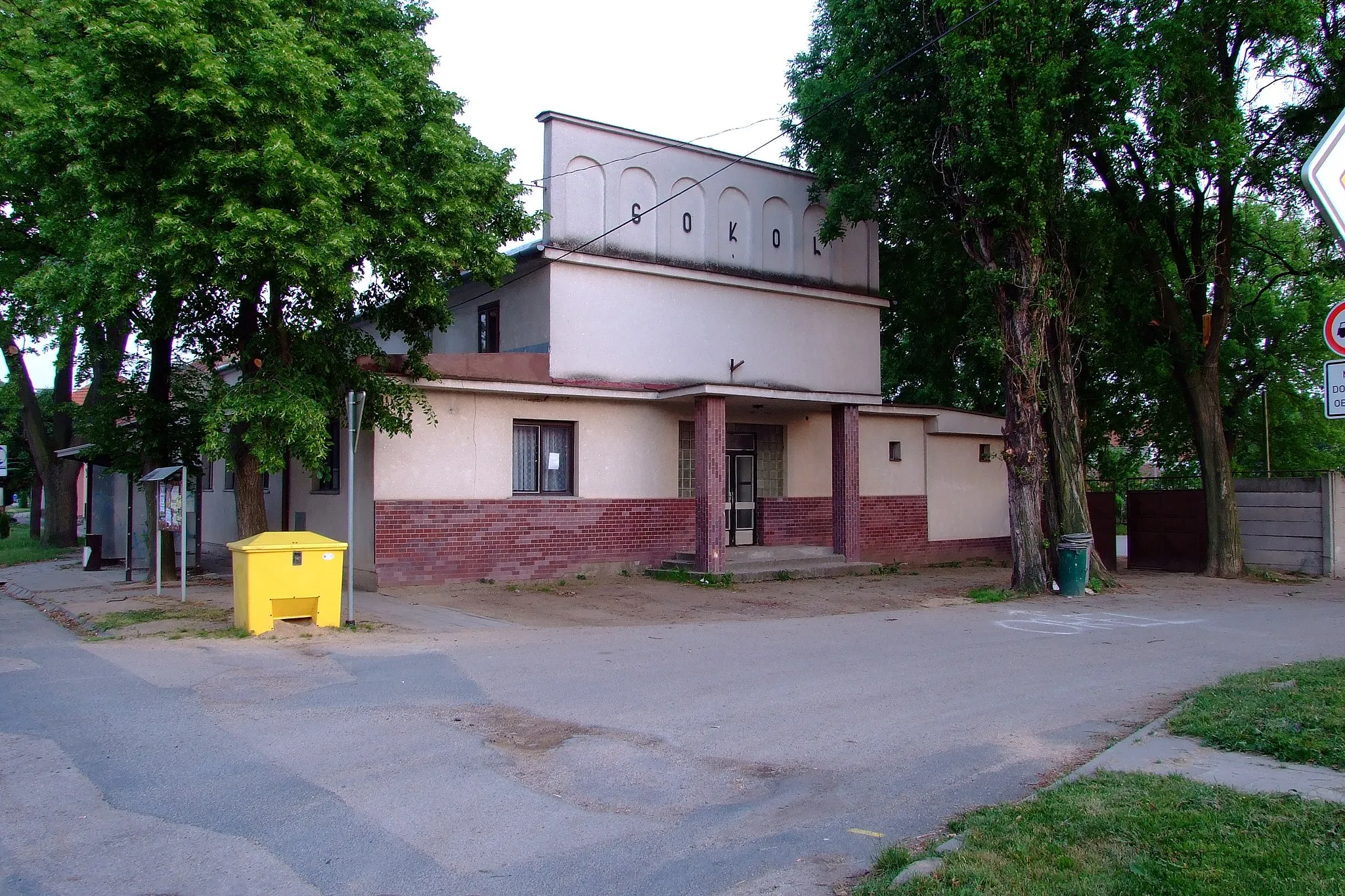 Photo showing: Sokol in village Sobotovice