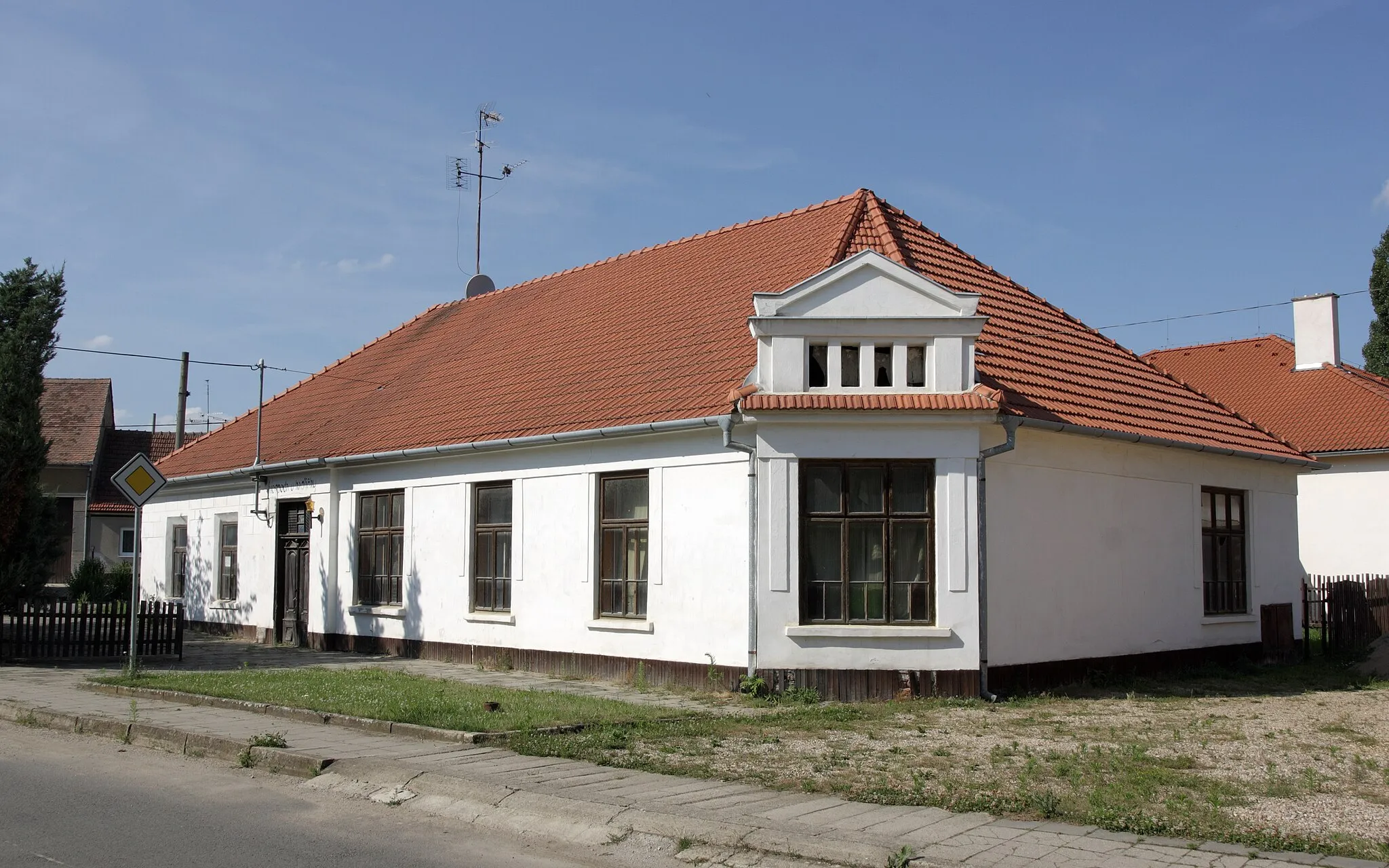 Photo showing: Sobotovice - hospoda U Kapličky.