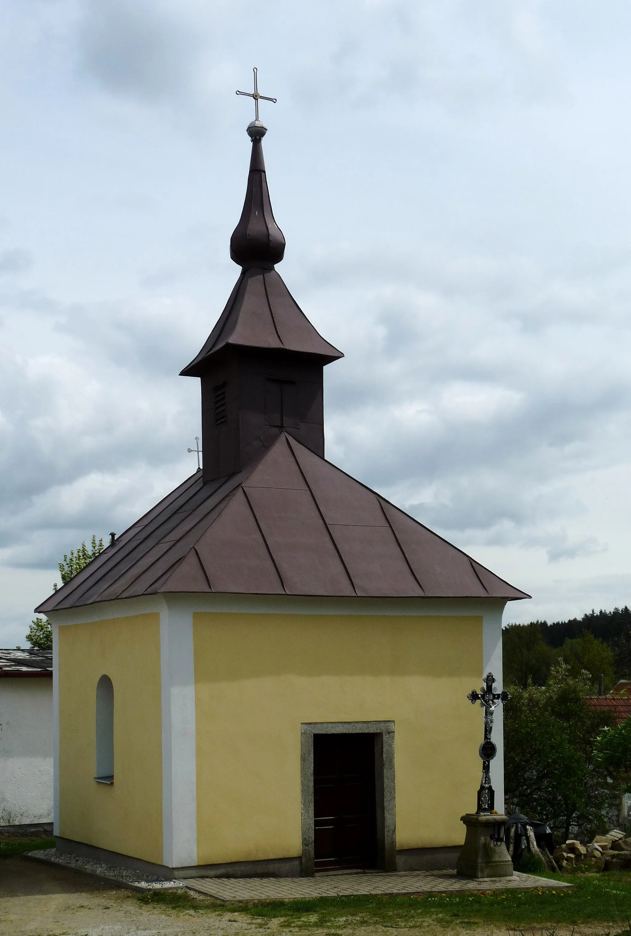 Photo showing: Chapel in the village of Horní Bolíkov, Jindřichův Hradec District, South Bohemian Region, Czech Republic, part of Studená.