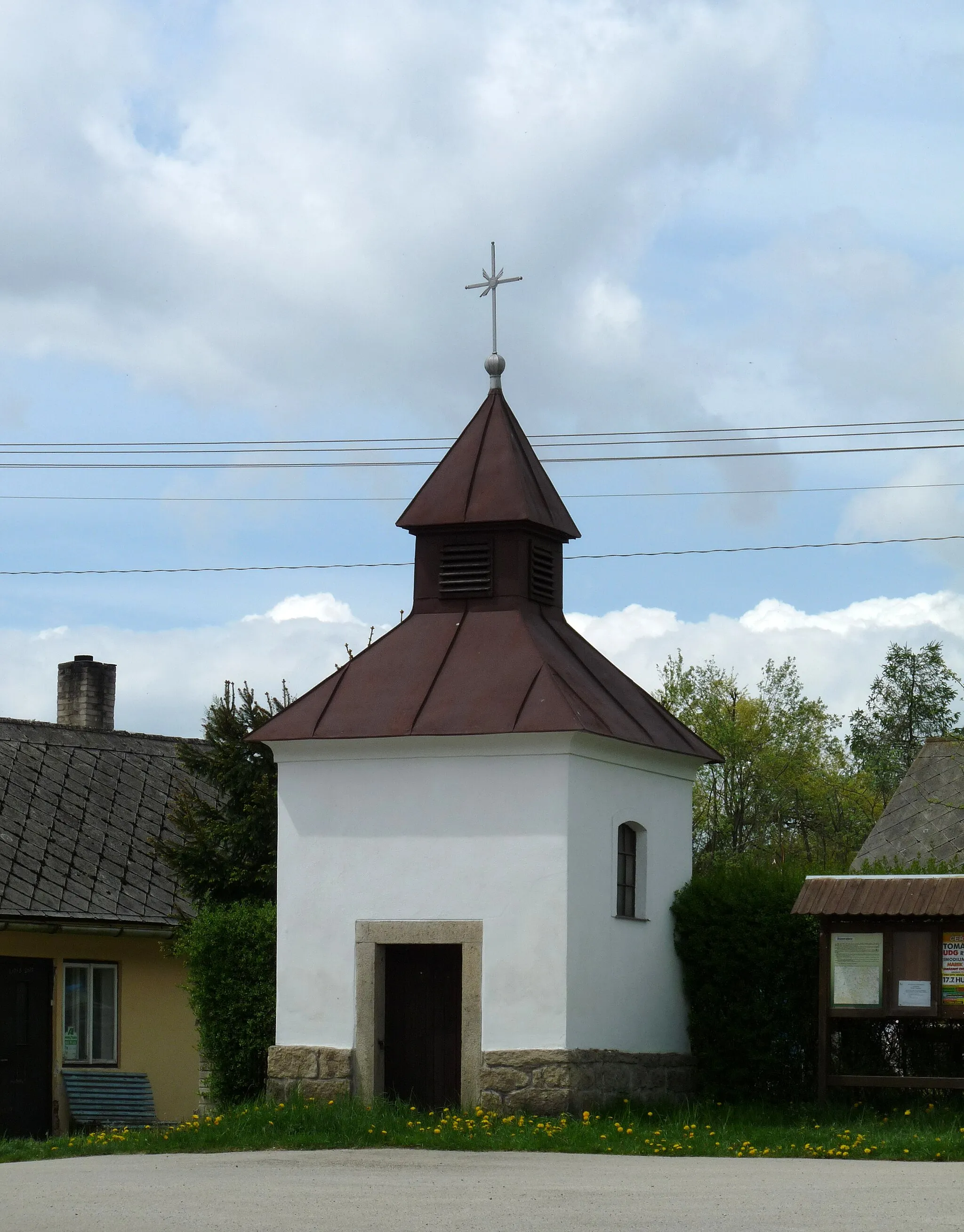 Photo showing: Bell tower in the village of Sumrakov, Jindřichův Hradec District, South Bohemian Region, Czech Republic, part of Studená.
