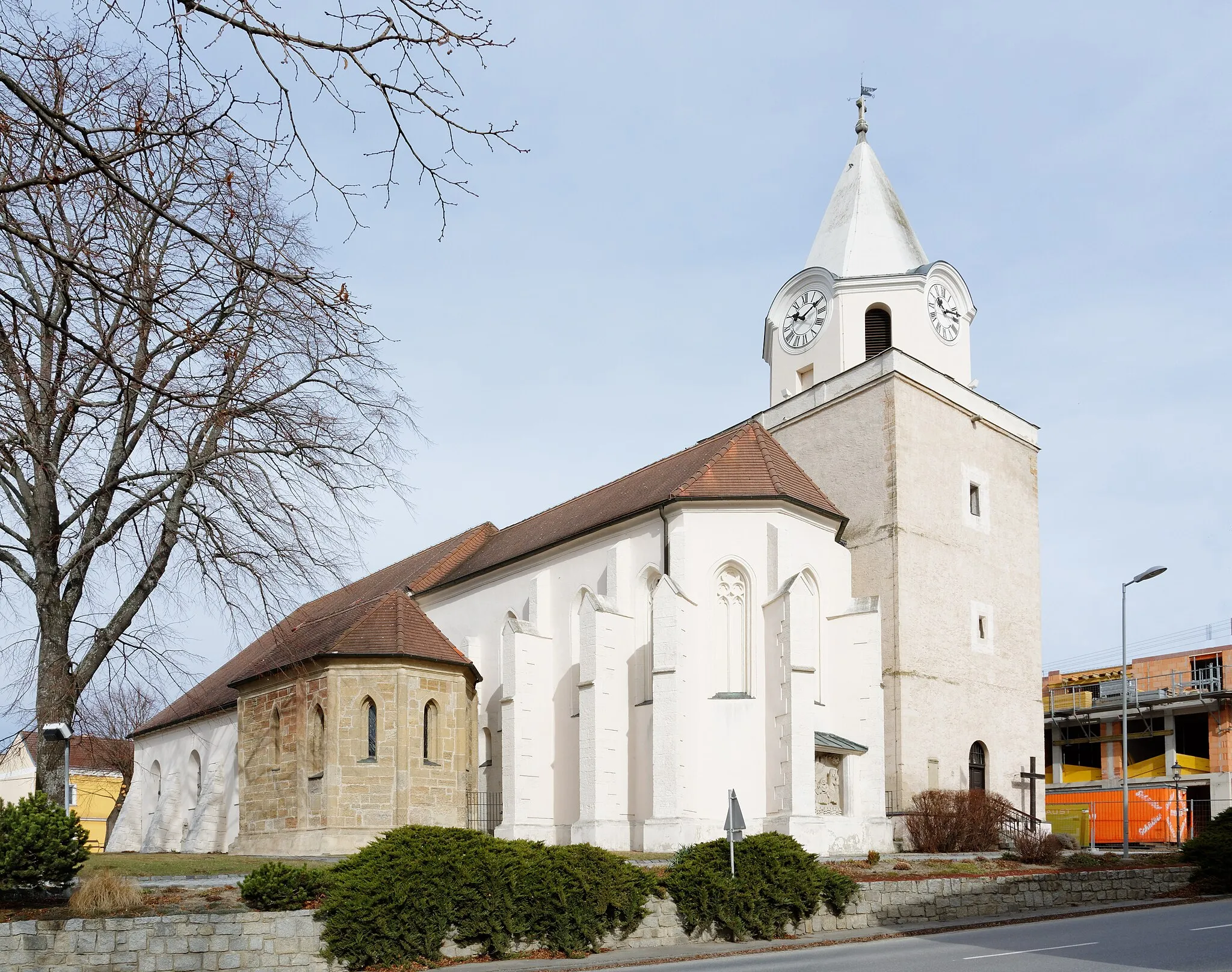 Photo showing: Catholic parish church in Großkrut, Lower Austria, Austria