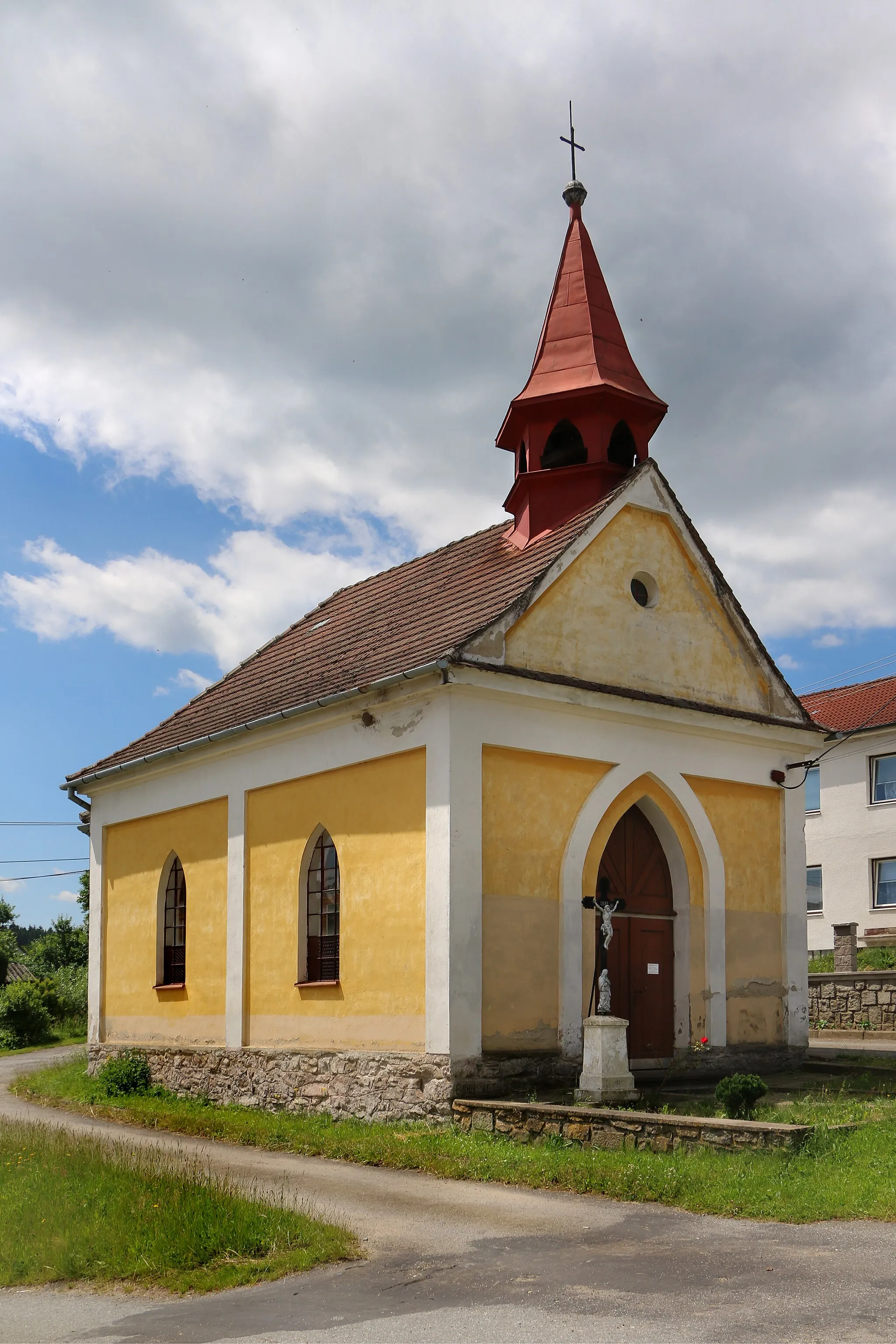 Photo showing: Chapel in Brtnička, Czech Republic.