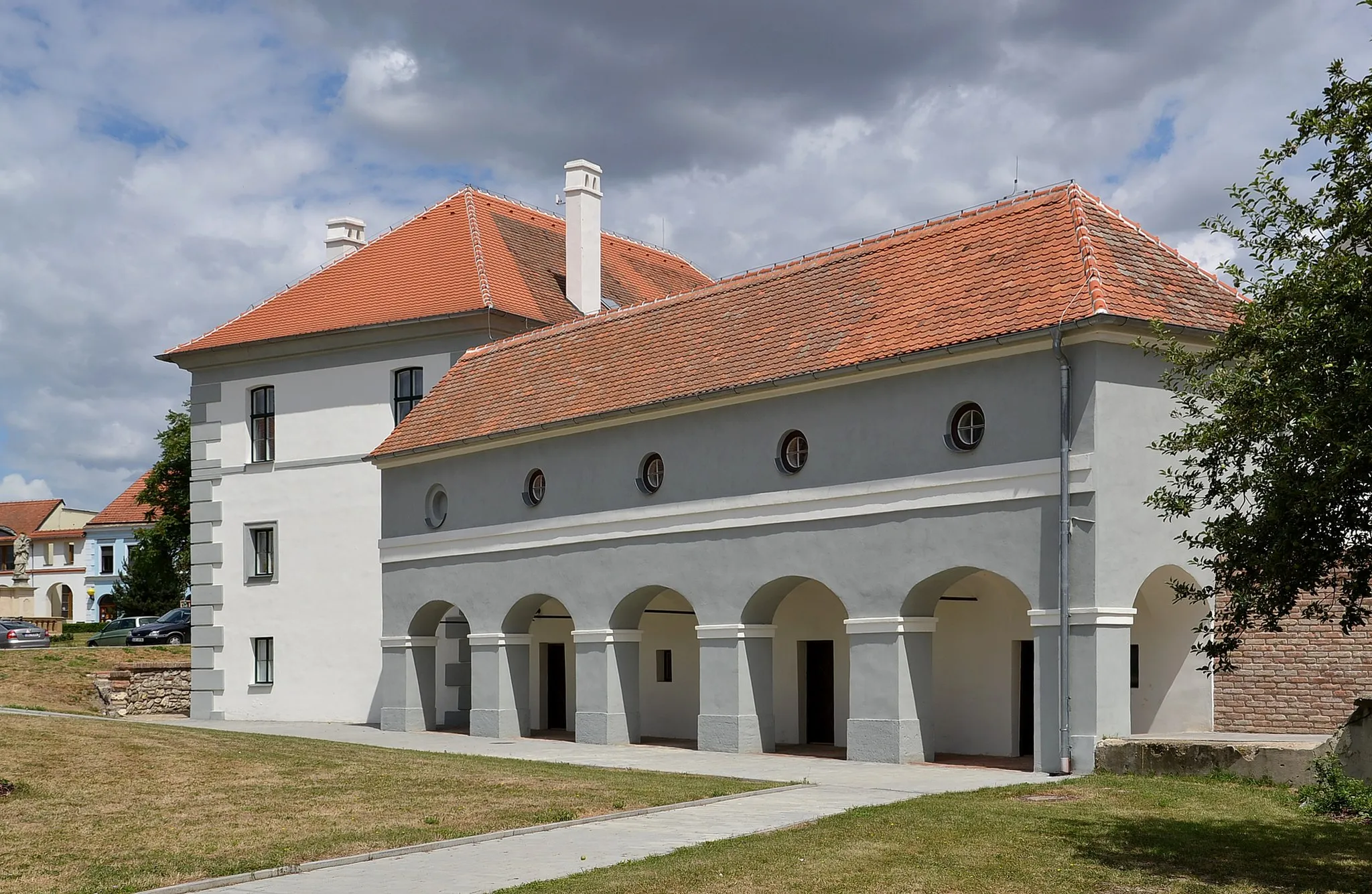 Photo showing: Drnholec (Dürnholz) - former town hall
