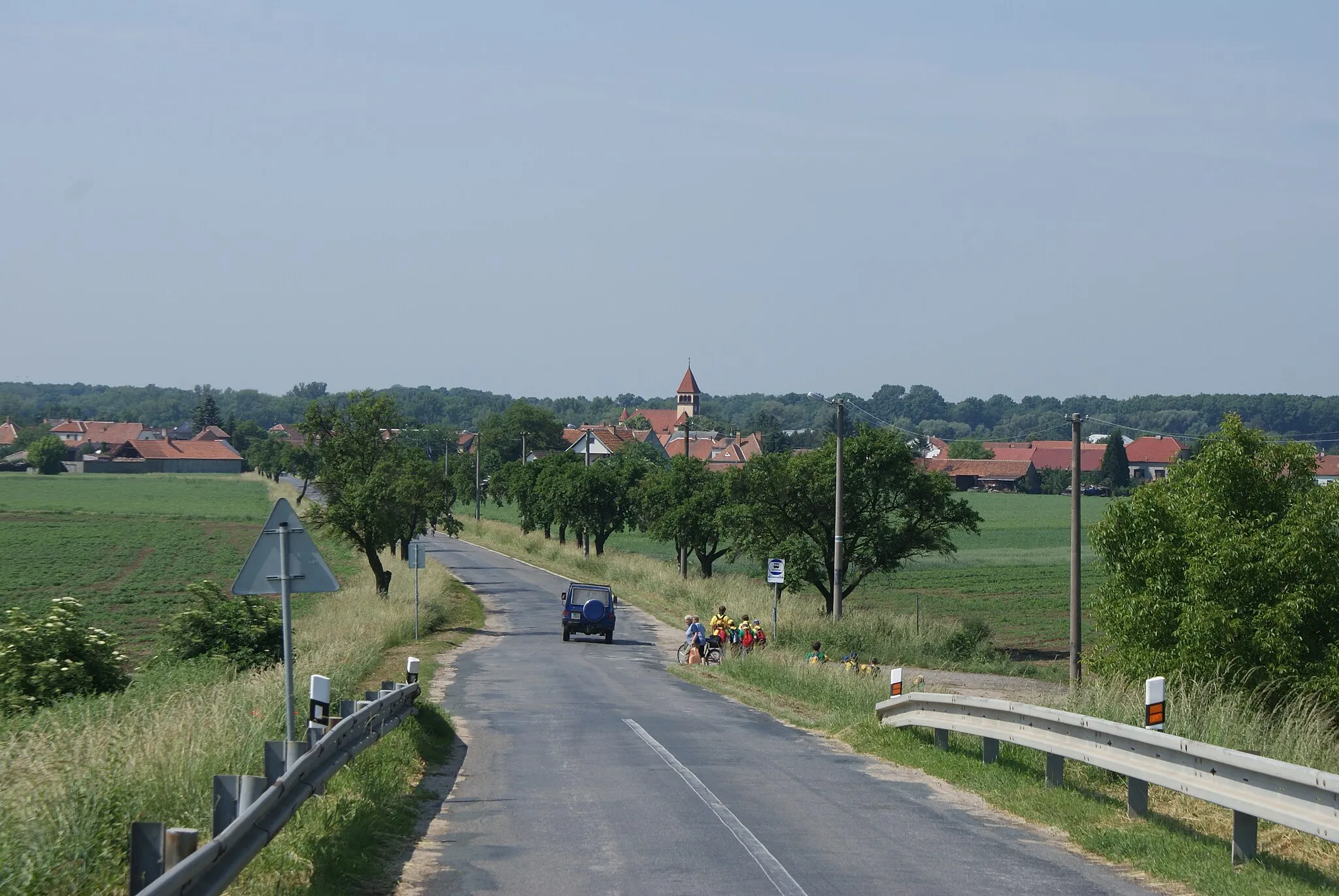 Photo showing: Ladná, a village in Břeclav District, Czech Republic, distant view.