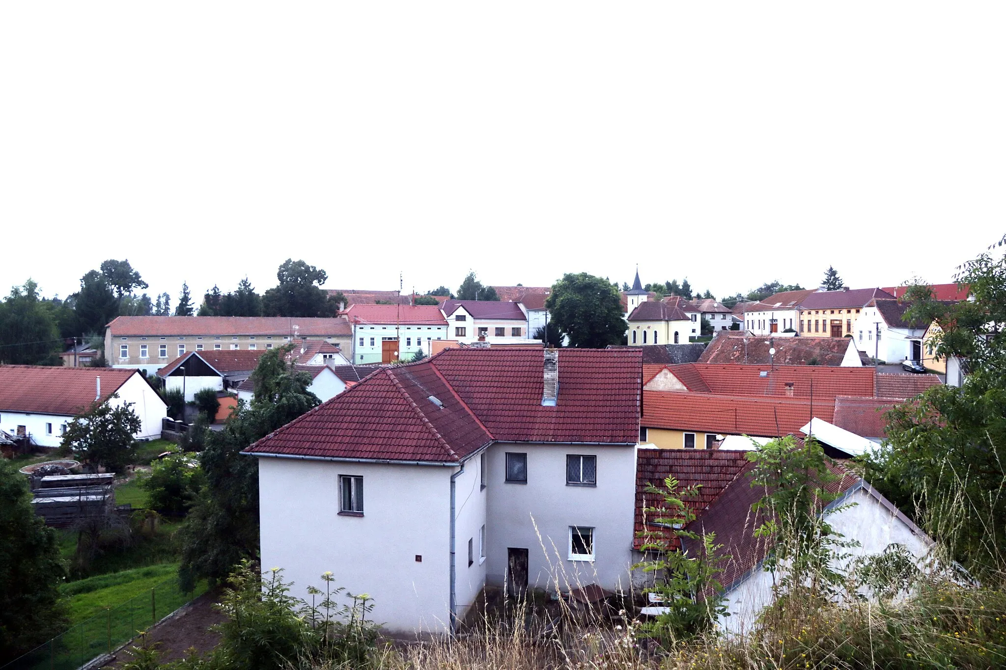 Photo showing: Overview of houses in Hornice, Třebíč District.