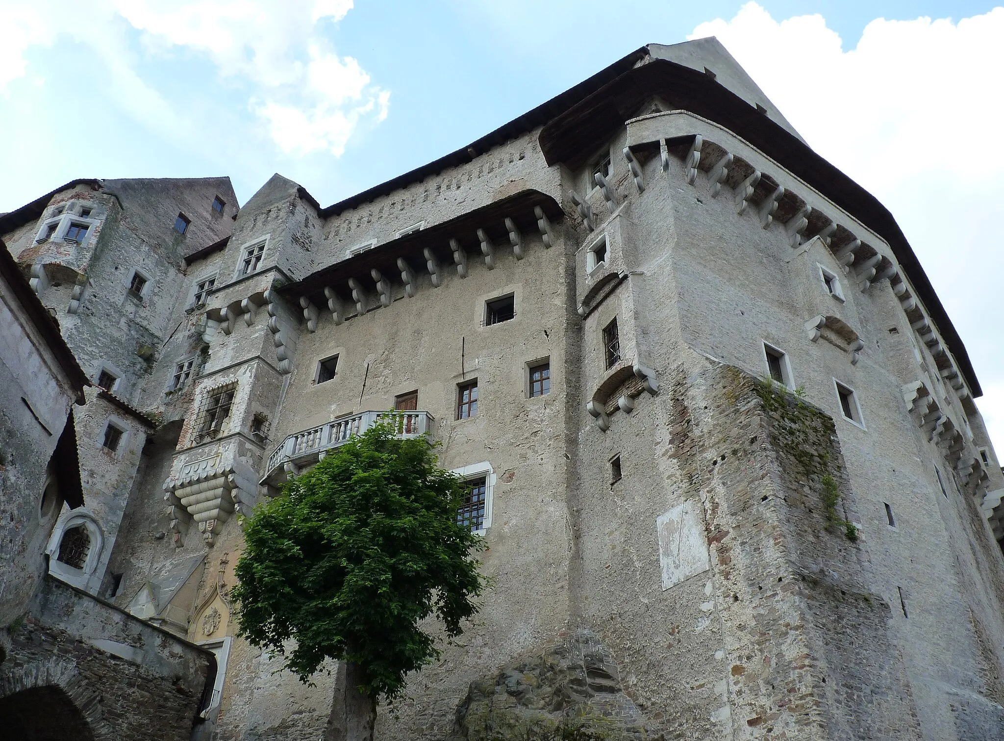 Photo showing: Pernštejn Castle, Brno-Country District, South Moravian Region, Czech Republic