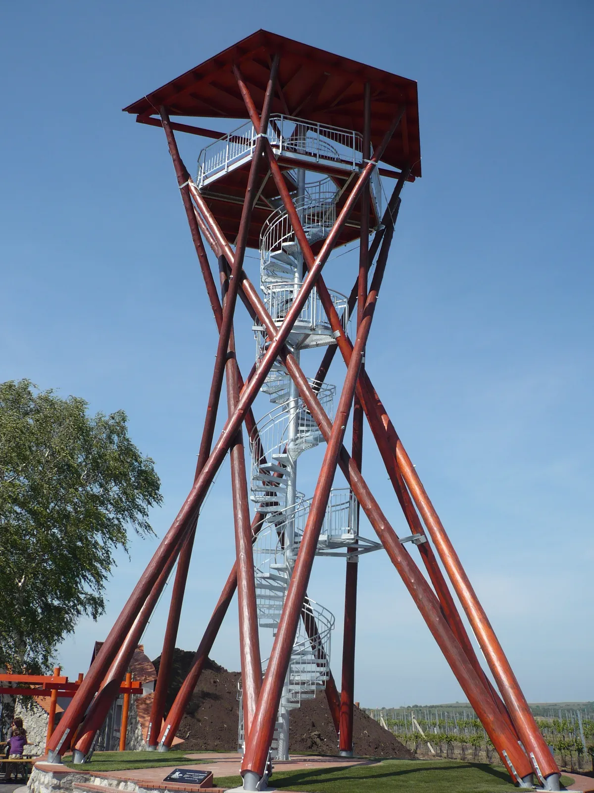 Photo showing: Slunecna Observation Tower near  Velke Pavlovice