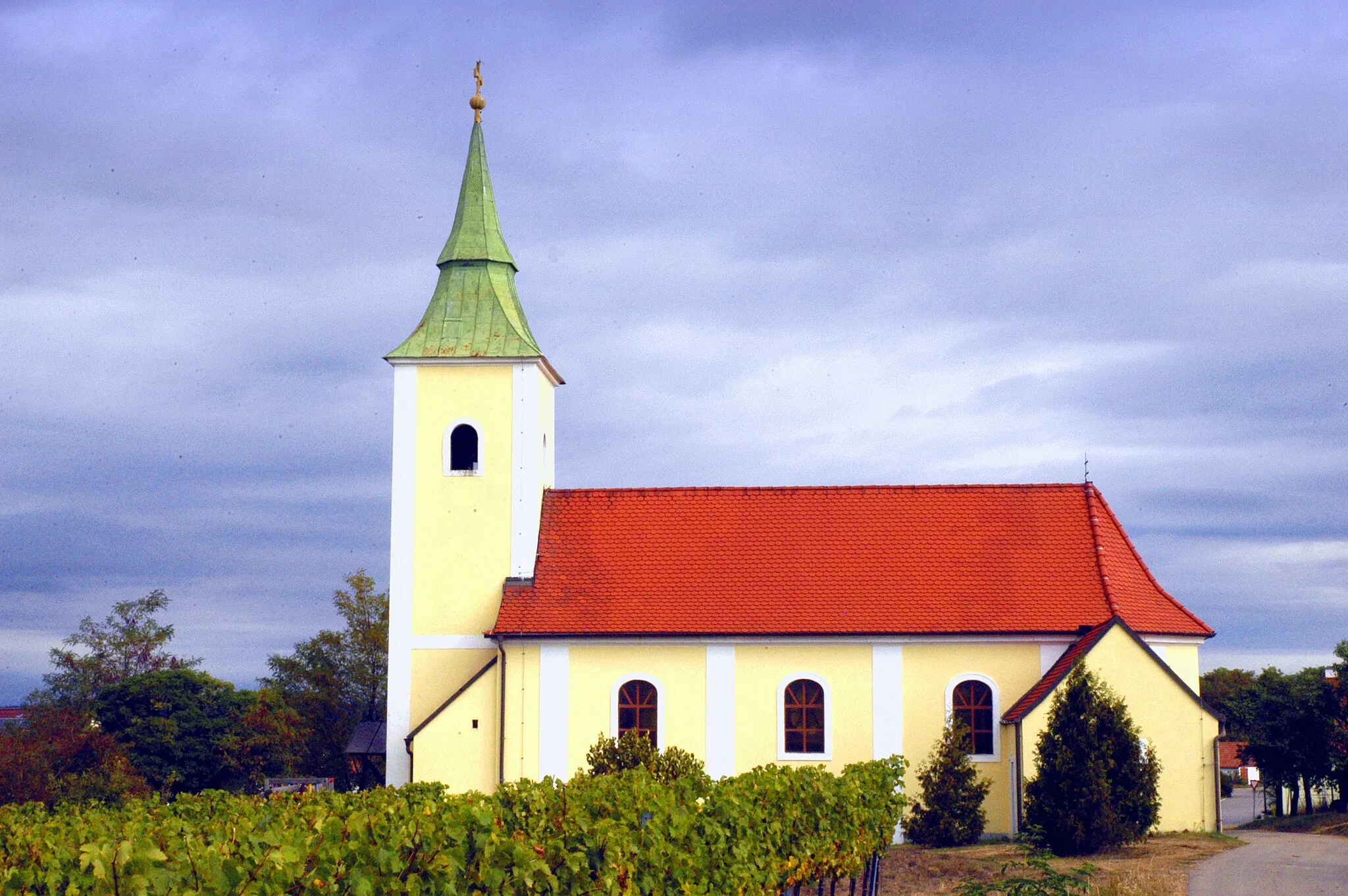 Photo showing: katholische Filialkirche heilige Wolfgang und Alban in Pillersdorf, Gemeinde Zellerndorf