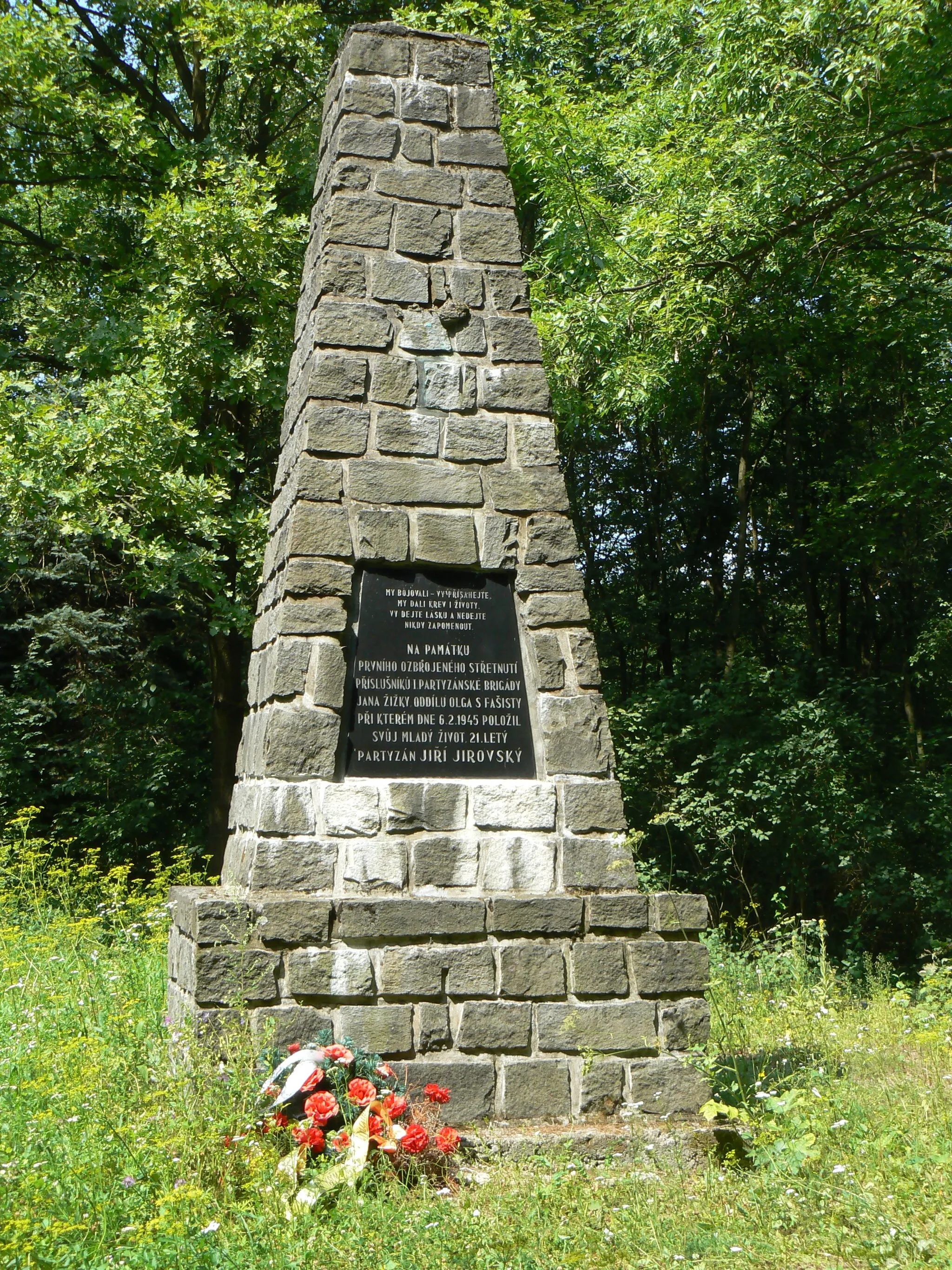 Photo showing: Memorial of partisans in Ždánický les, Czech Republic.