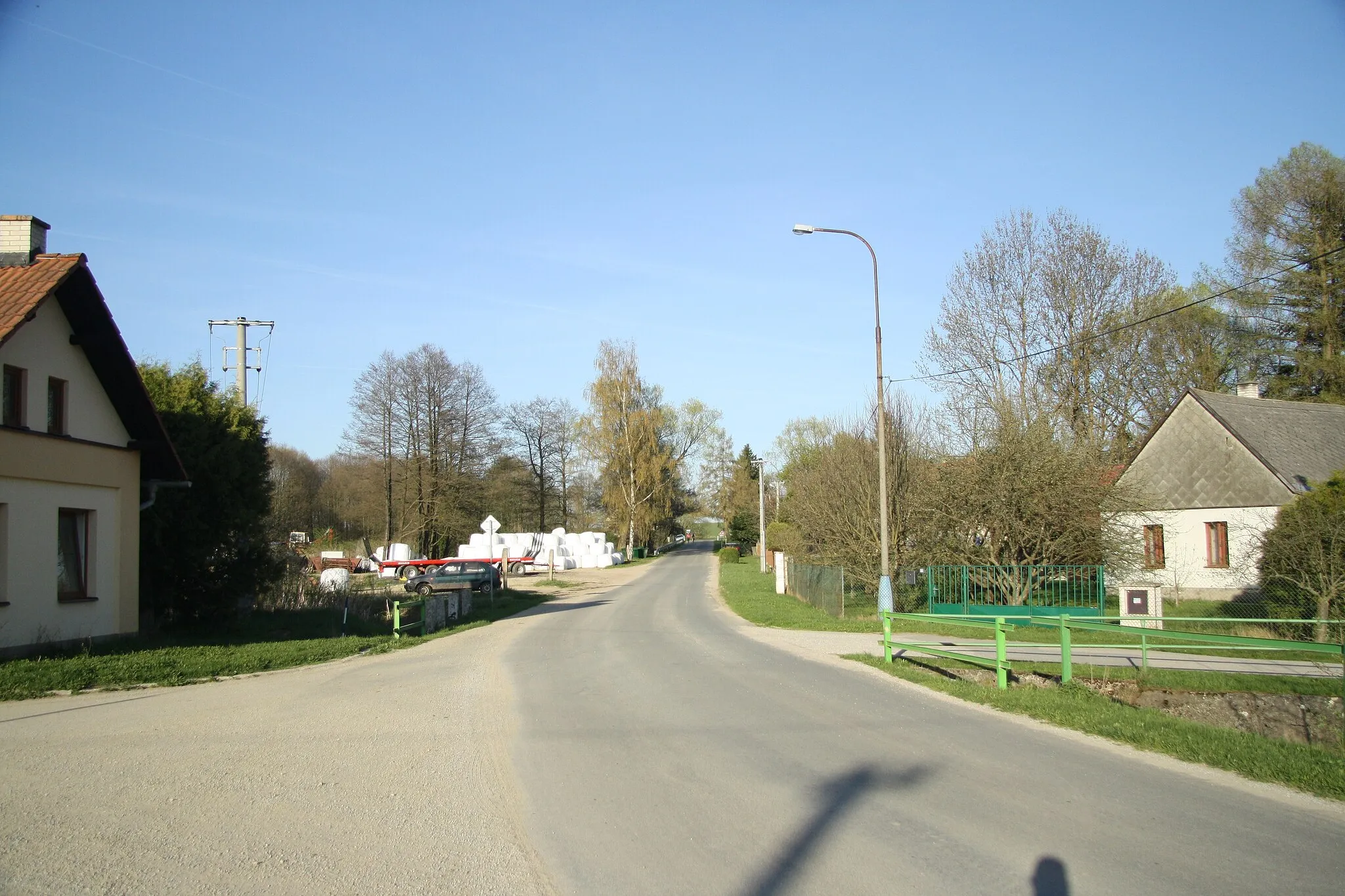 Photo showing: Road II/134 in Horní Olešná, Popelín, Jindřichův Hradec District.