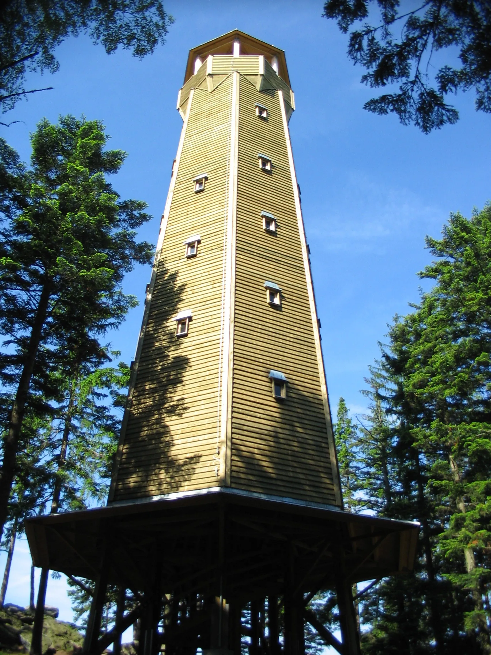Photo showing: Outlook-tower on Sedlo (902 m), Klatovy District, Czech Republic