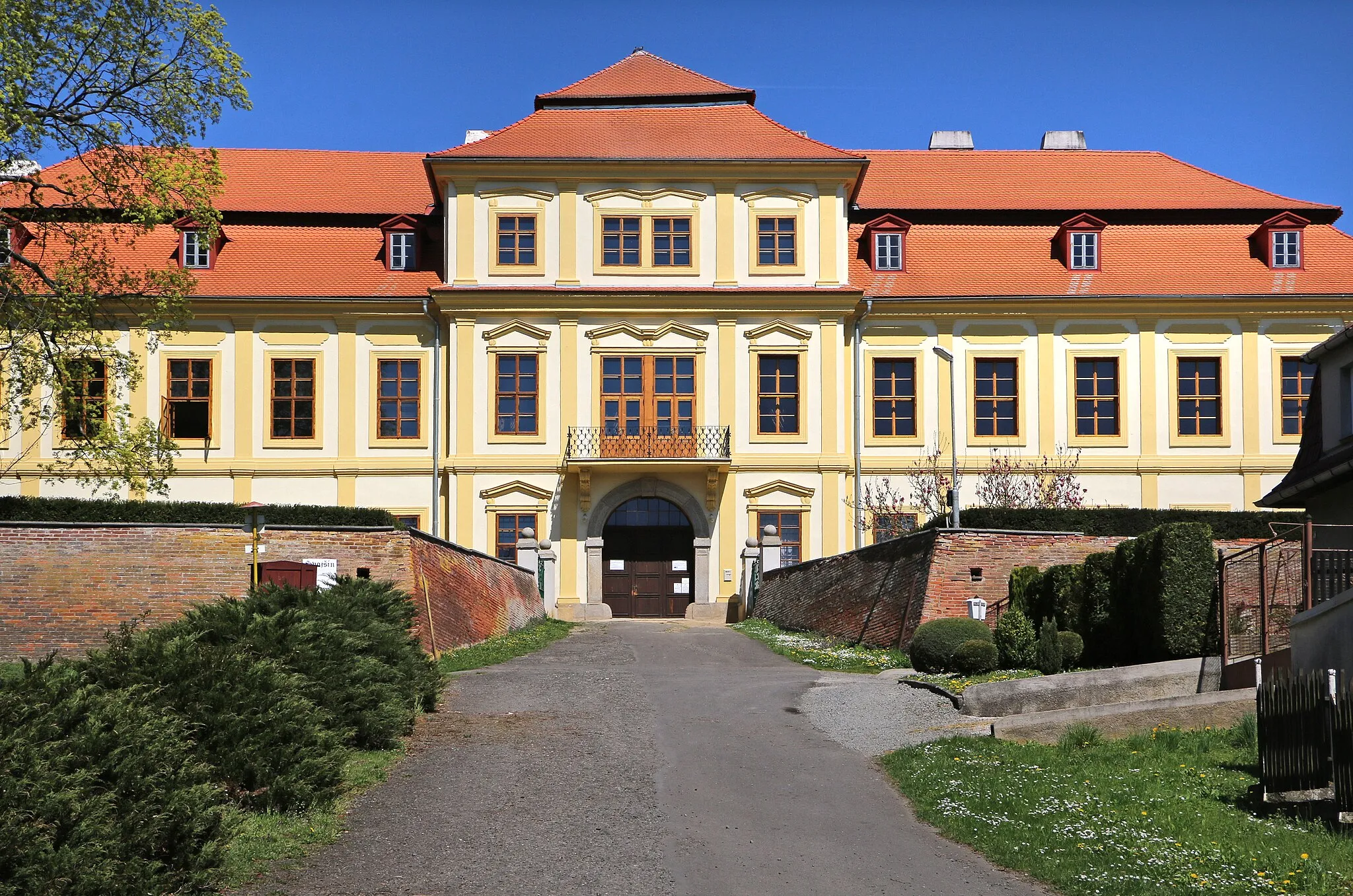 Photo showing: Castle in Svojšín, Czech Republic.