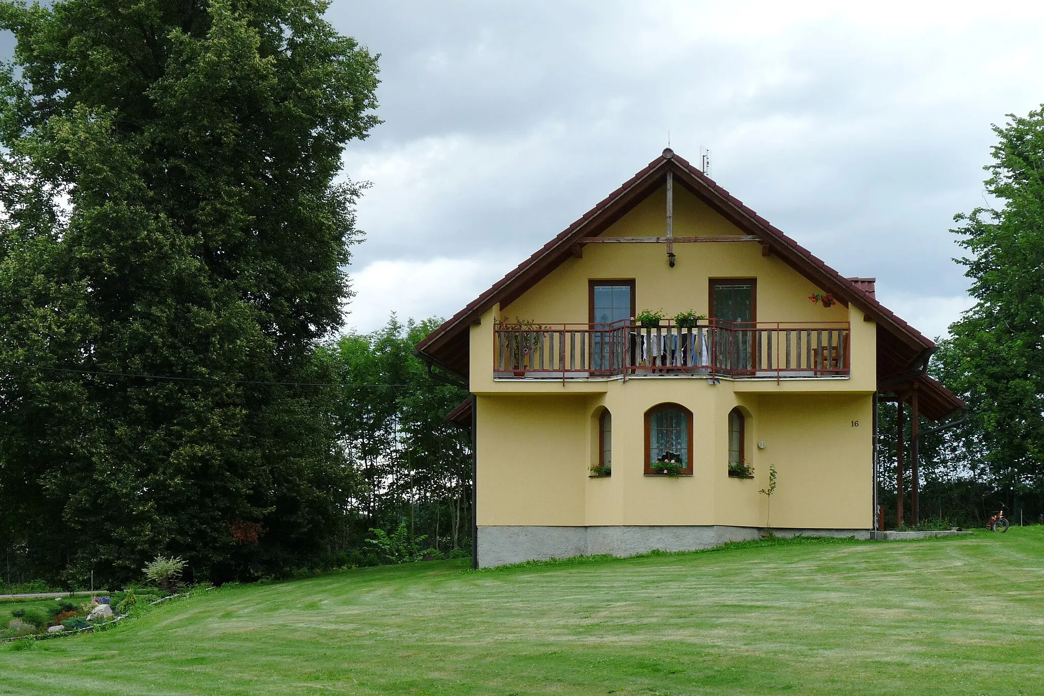 Photo showing: House No 16 in the village of Myslov, Pelhřimov District, Czech Republic.