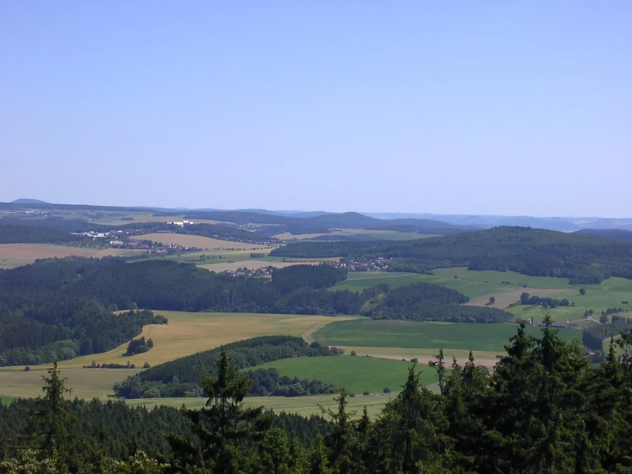 Photo showing: North-east view from Radeč.