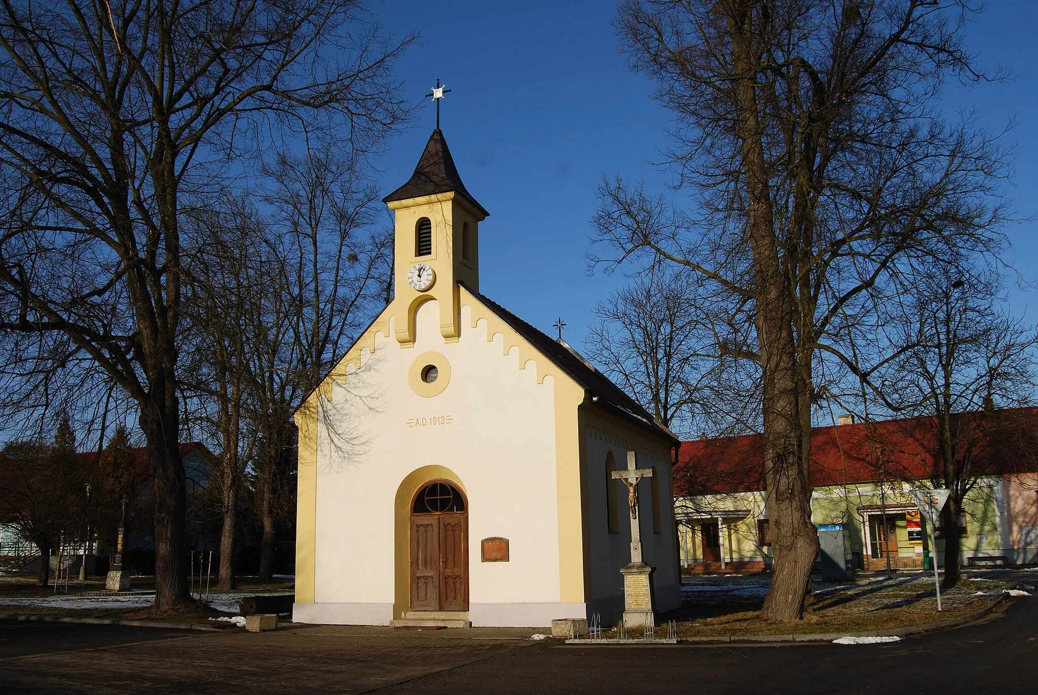 Photo showing: Kaple Nejsvětější Trojice na návsi. Mydlovary. Okres České Budějovice. Česká republika.