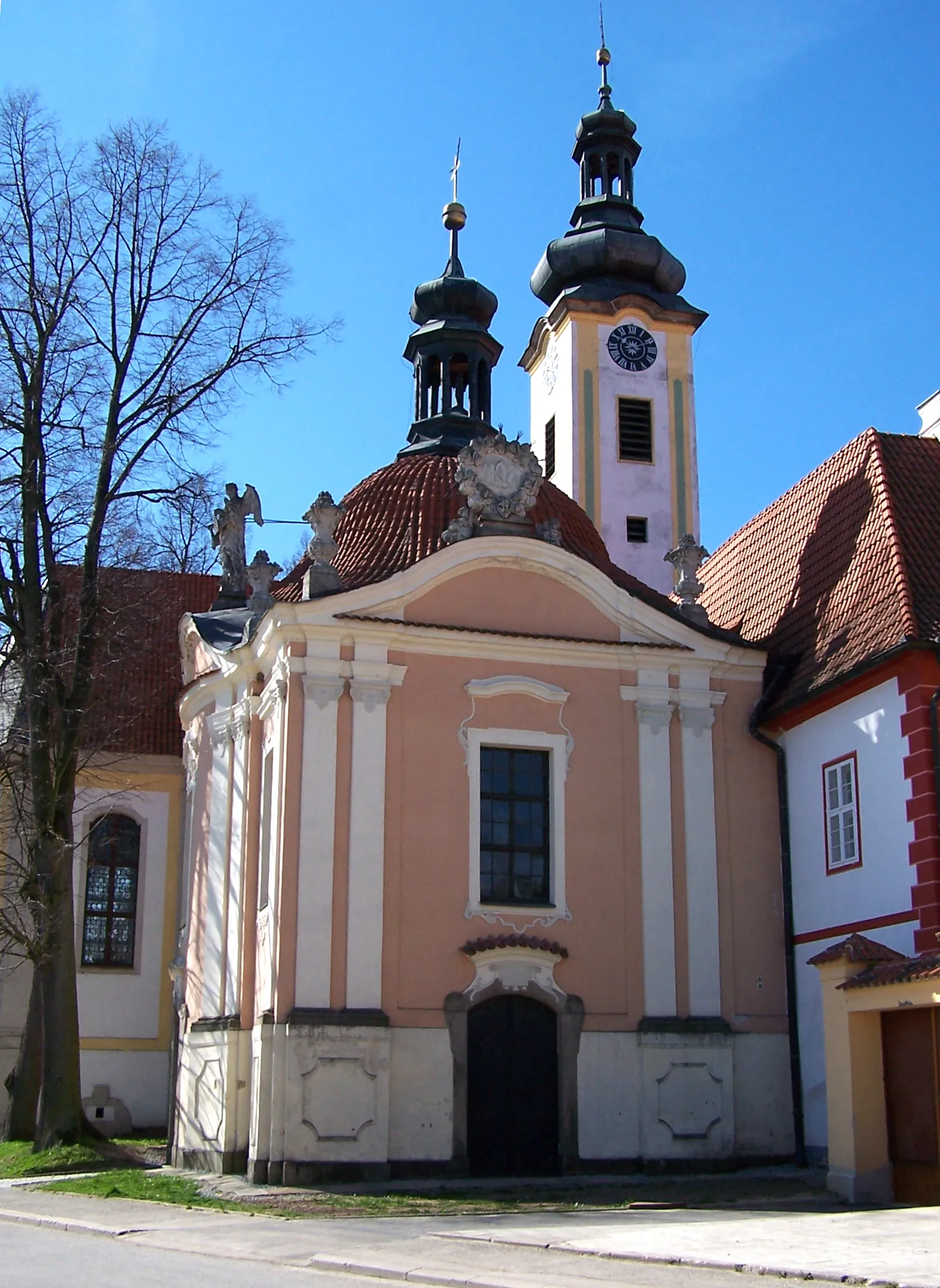 Photo showing: Kostel Navštívení Panny Marie v Borovanech, okres České Budějovice