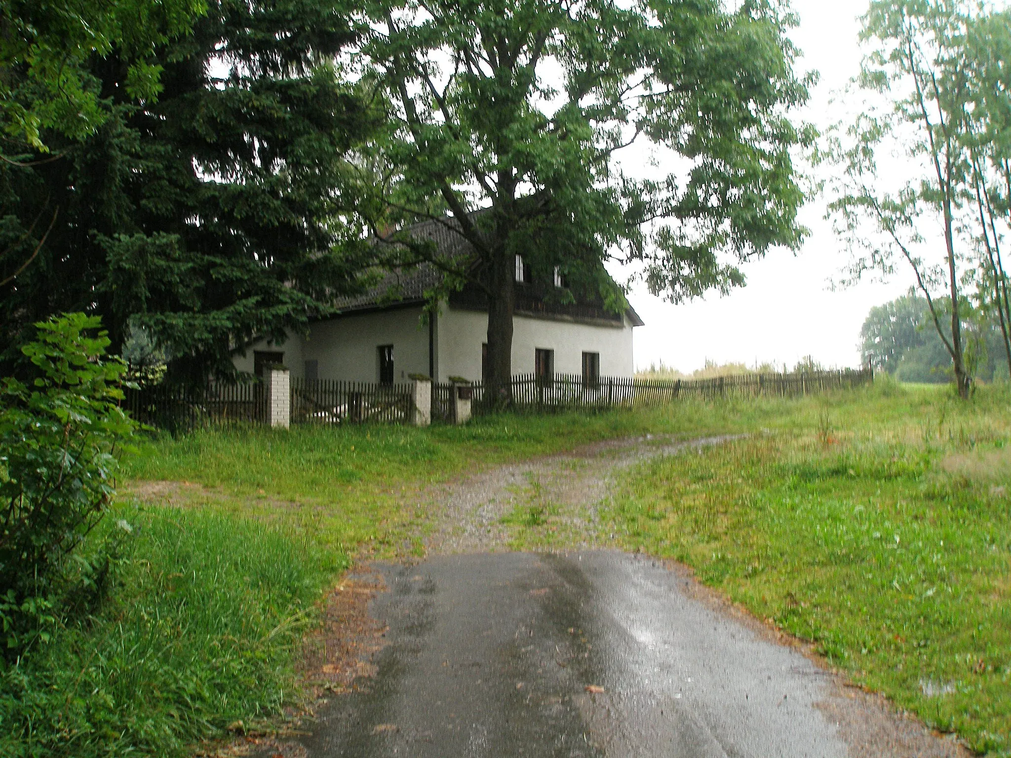 Photo showing: Zahořánky - one of houses