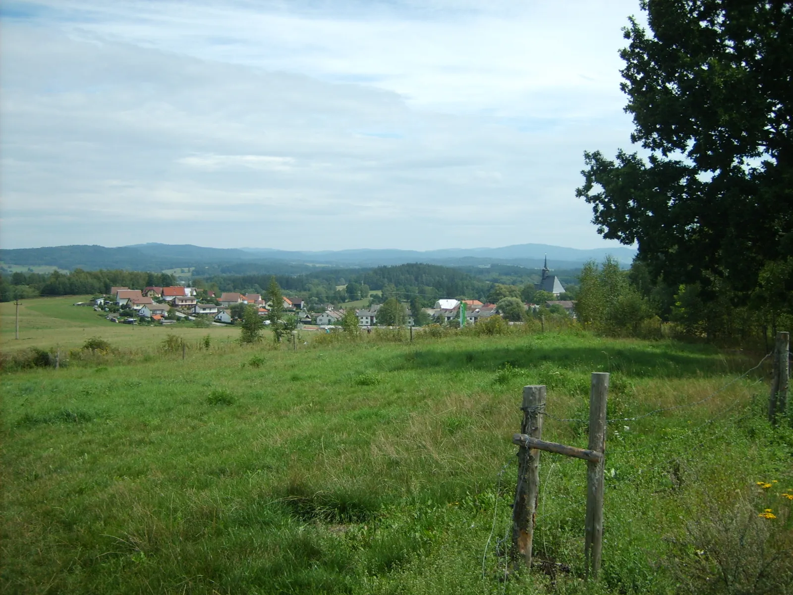 Photo showing: General view to Dolní Dvořiště from west.