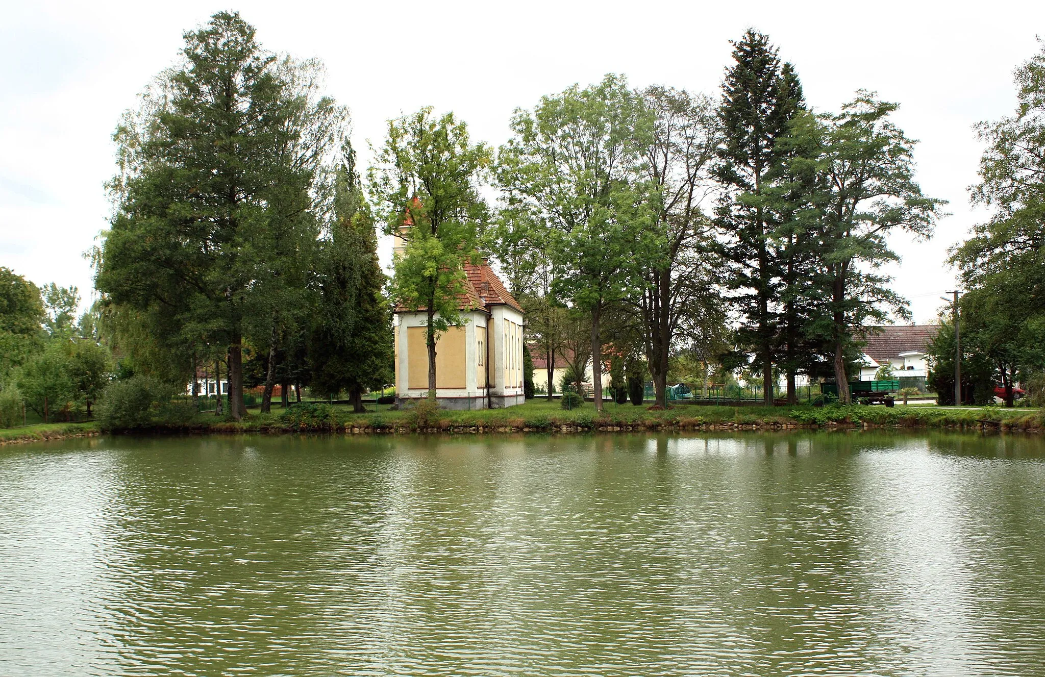 Photo showing: West pond in Příbraz, Czech Republic