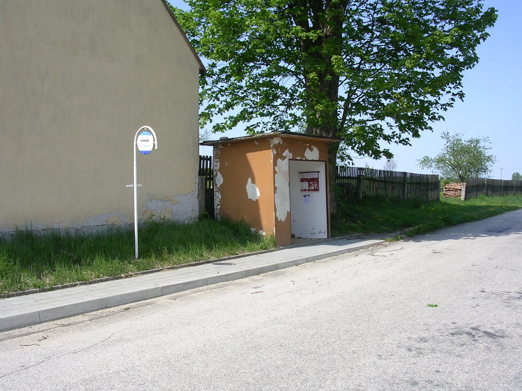 Photo showing: en:Horní Meziříčko, South Bohemian Region, the Czech Republic. A bus stop.