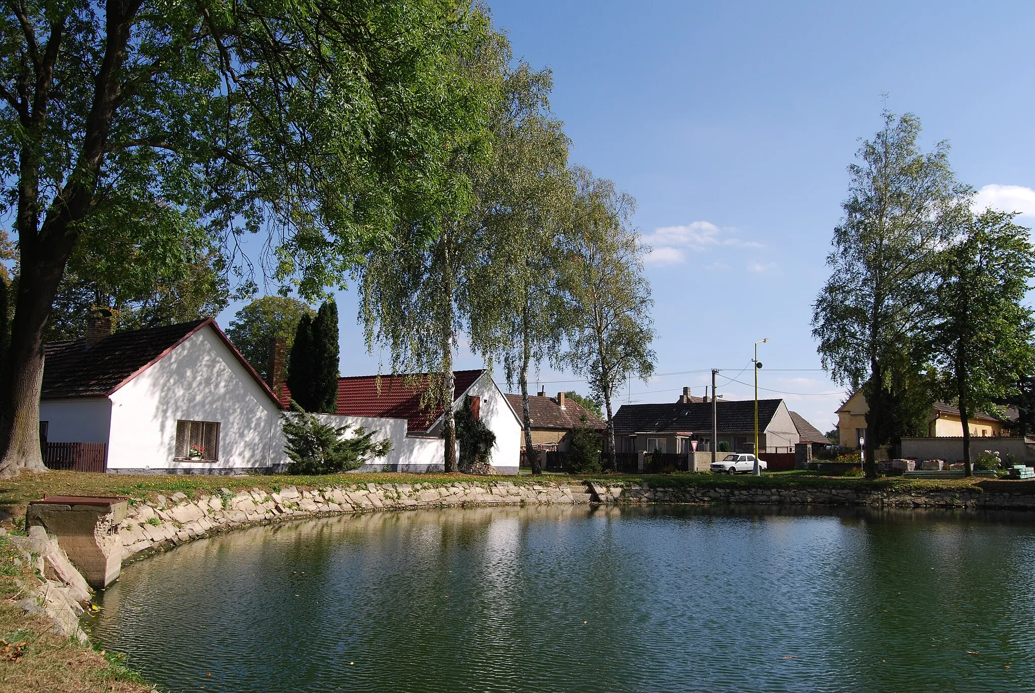 Photo showing: Smetanova Lhota village in Písek District, Czech Republic.