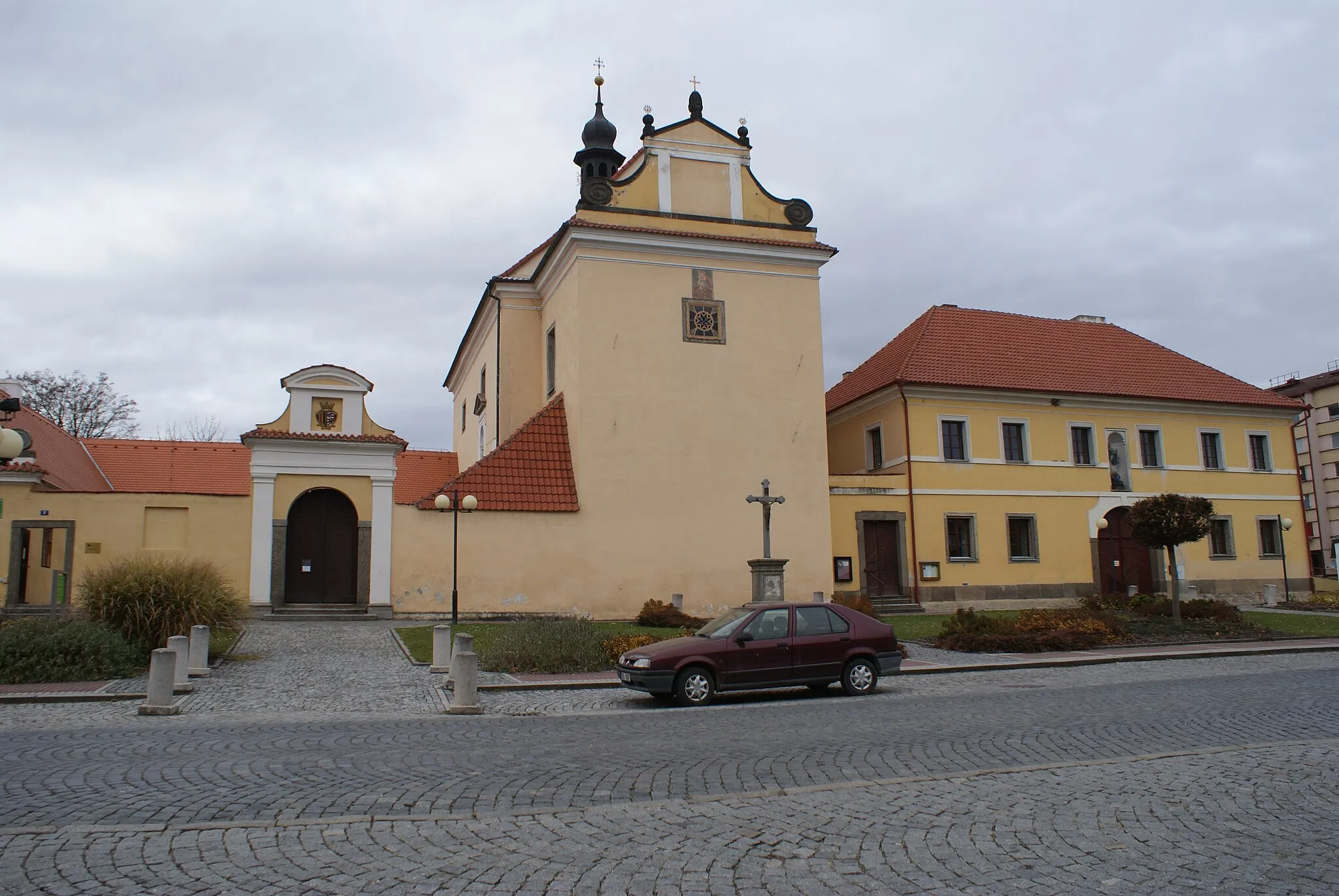 Photo showing: Protivín town in Písek district, Czech Republic. Church of St Elizabeth on the Masaryk square