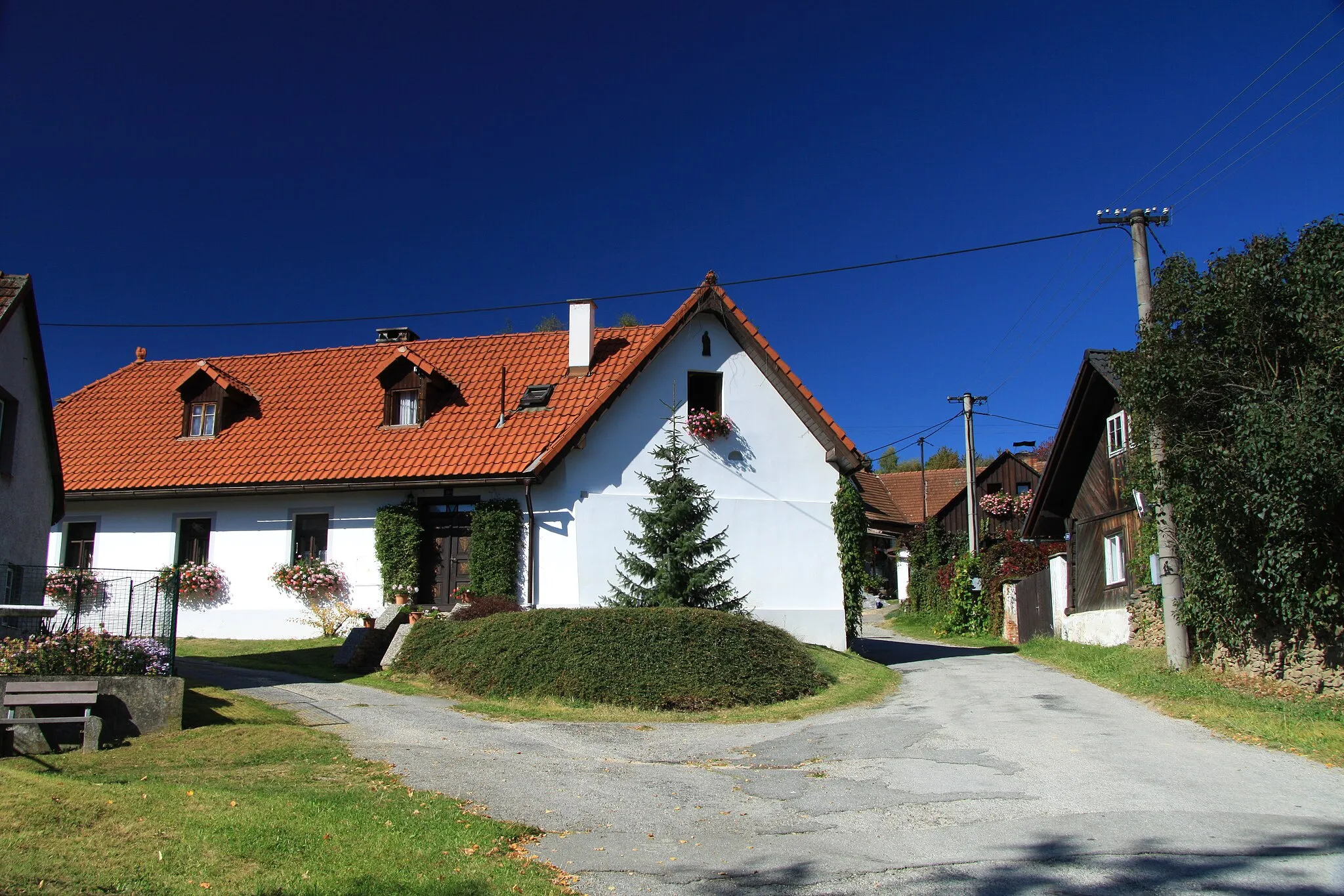 Photo showing: Zábrdí village in Prachatice District, Czech Republic