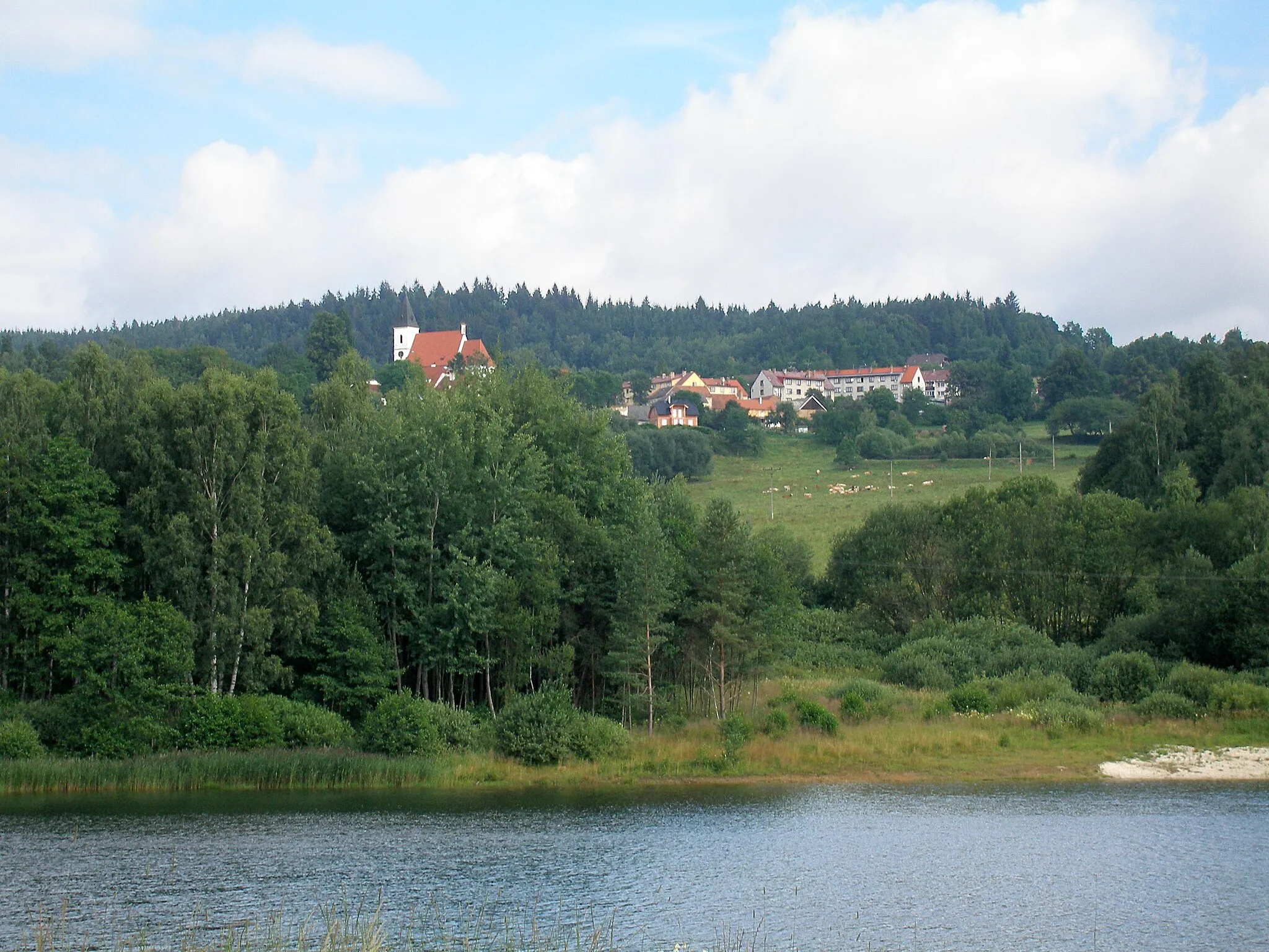 Photo showing: Ktiš - the sothern view of the village