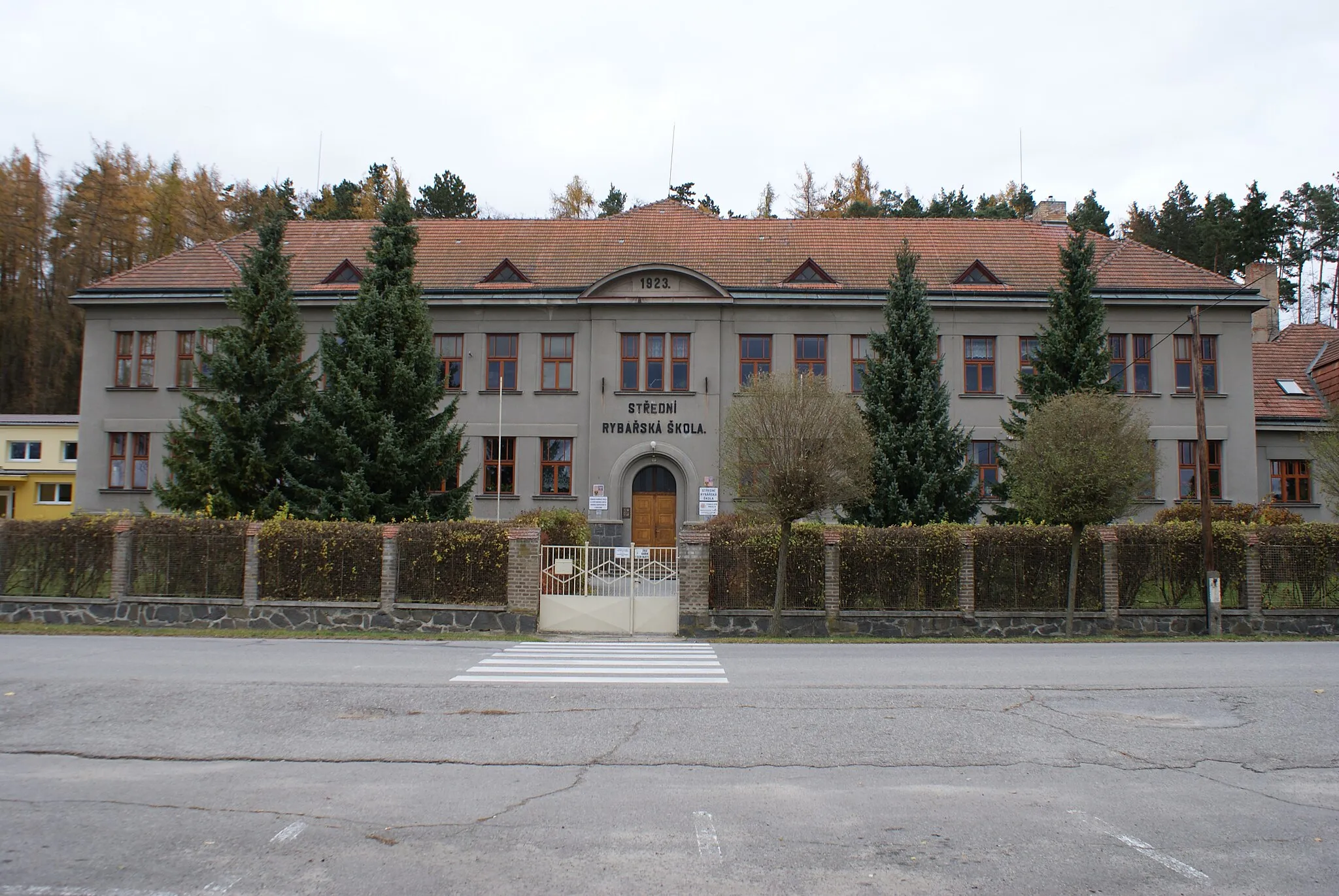 Photo showing: Vodňany a town in Strakonice district, Czech Rep., the old building of the Fishery college.