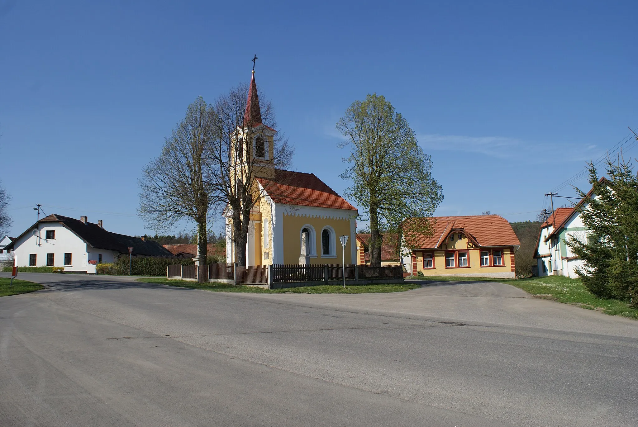 Photo showing: The Chapel of St Anne in Hajany, Strakonice District, Czech Republic.