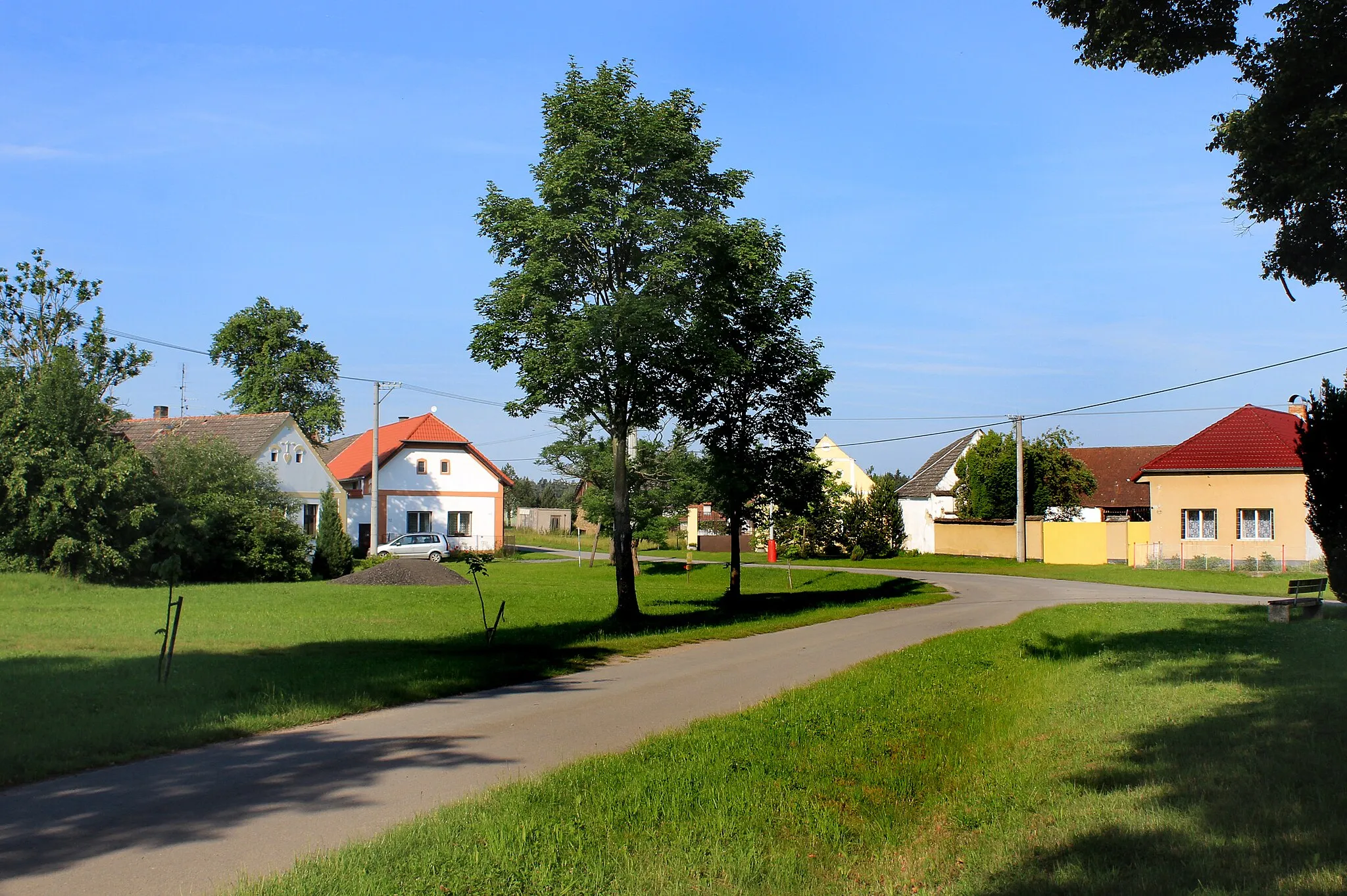 Photo showing: Common in Val village, Czech Republic.