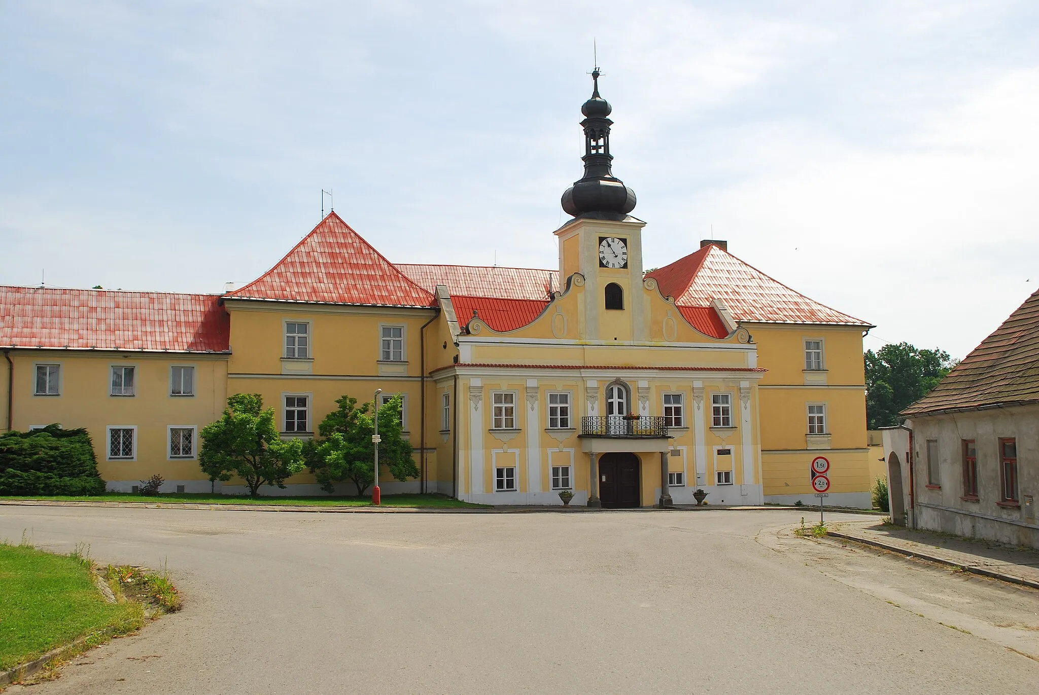 Photo showing: Stádlec, castle