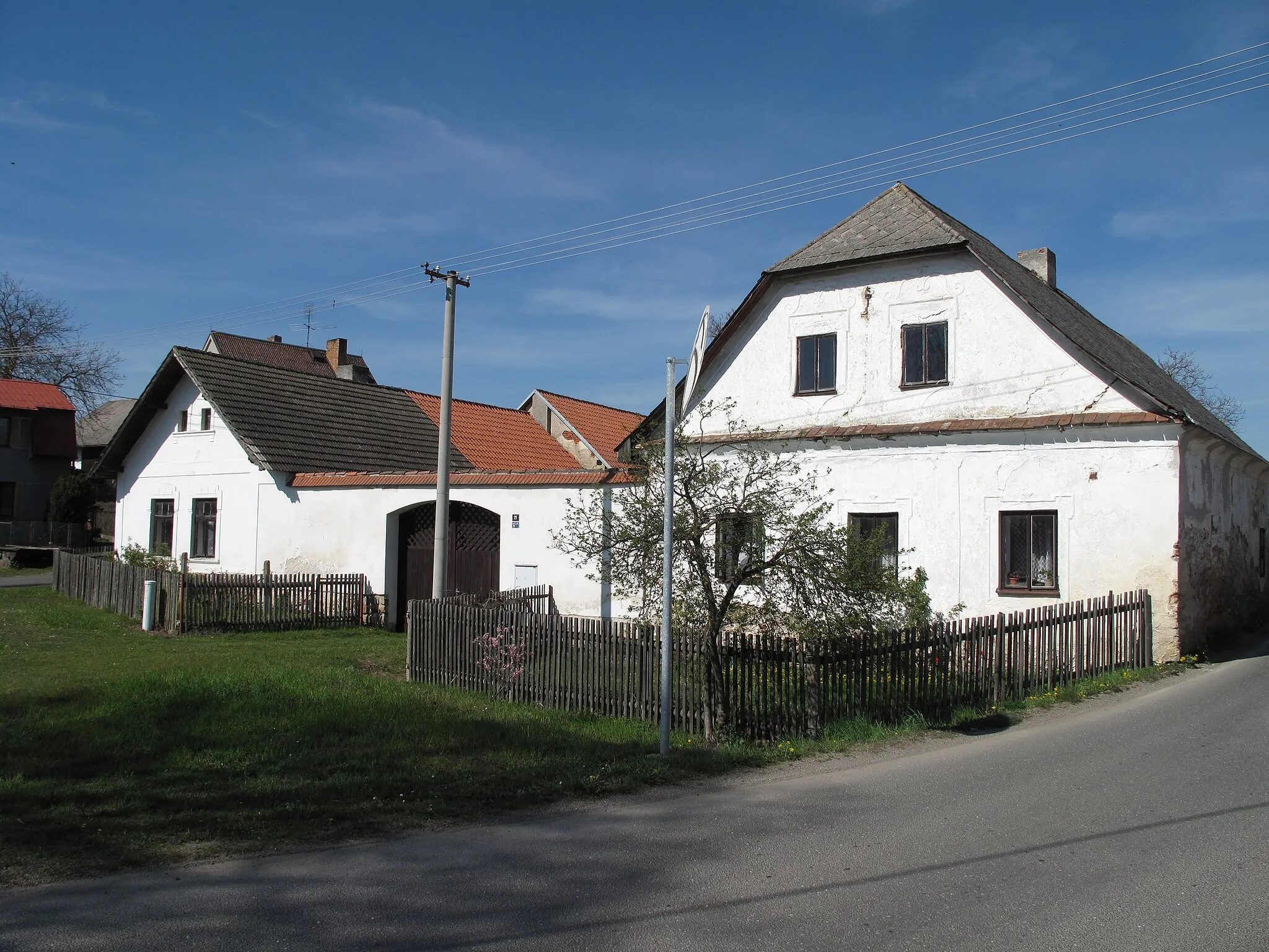 Photo showing: Houses in Stará Vožice.