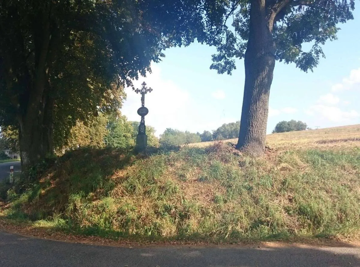 Photo showing: Wayside cross in Krátošice in Tábor District – entry no. 13405.