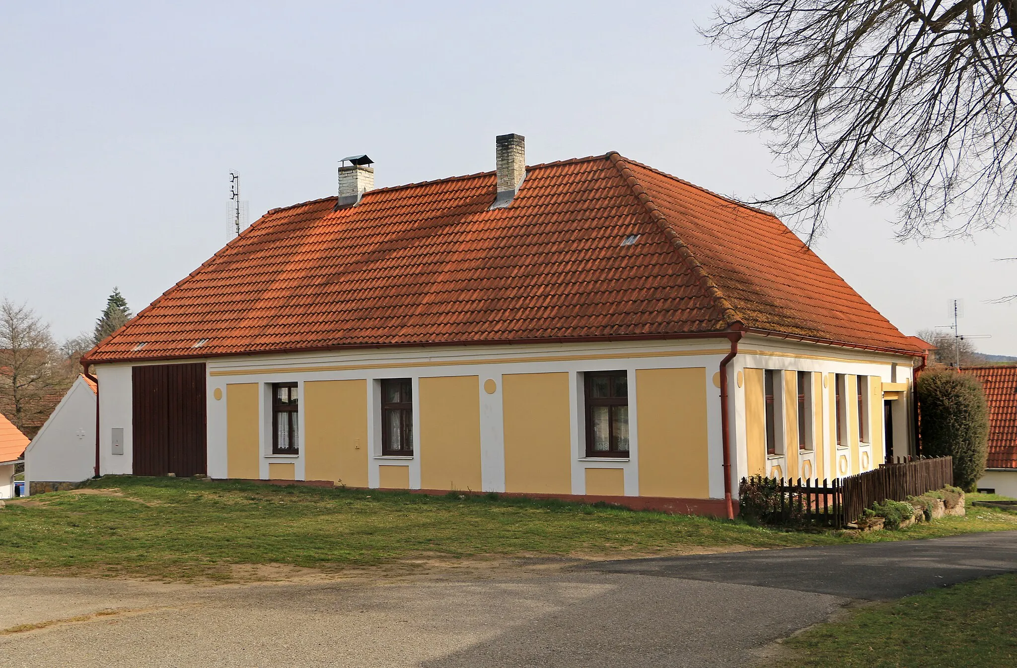 Photo showing: House No 22 in Katov village, Czech Republic.