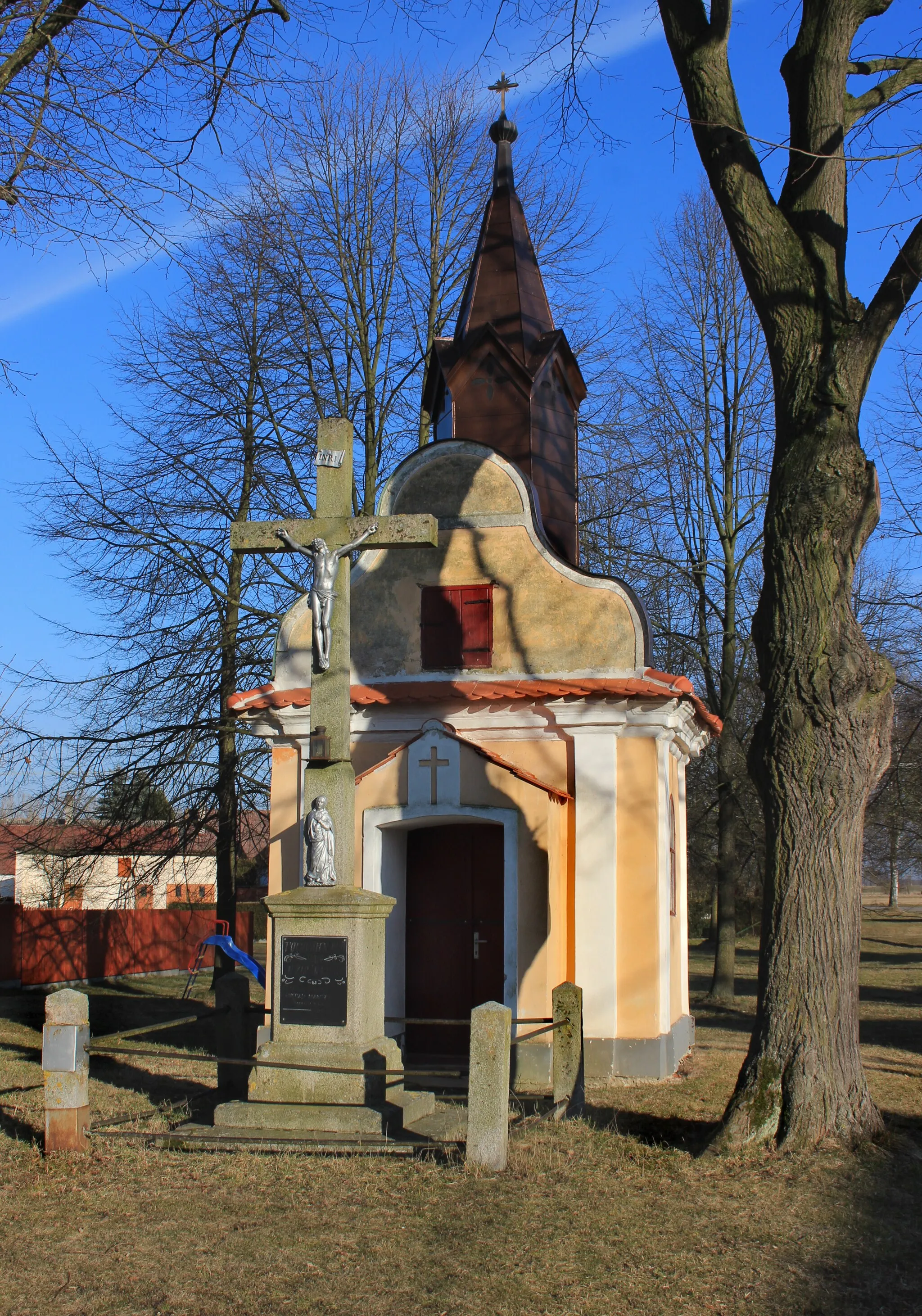Photo showing: Chapel in Kundratice, part of Sviny, Czech Republic.