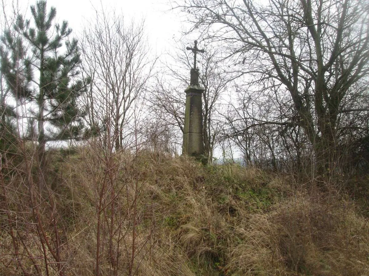 Photo showing: Wayside cross in Štichov in Domažlice District – entry no. 3233.