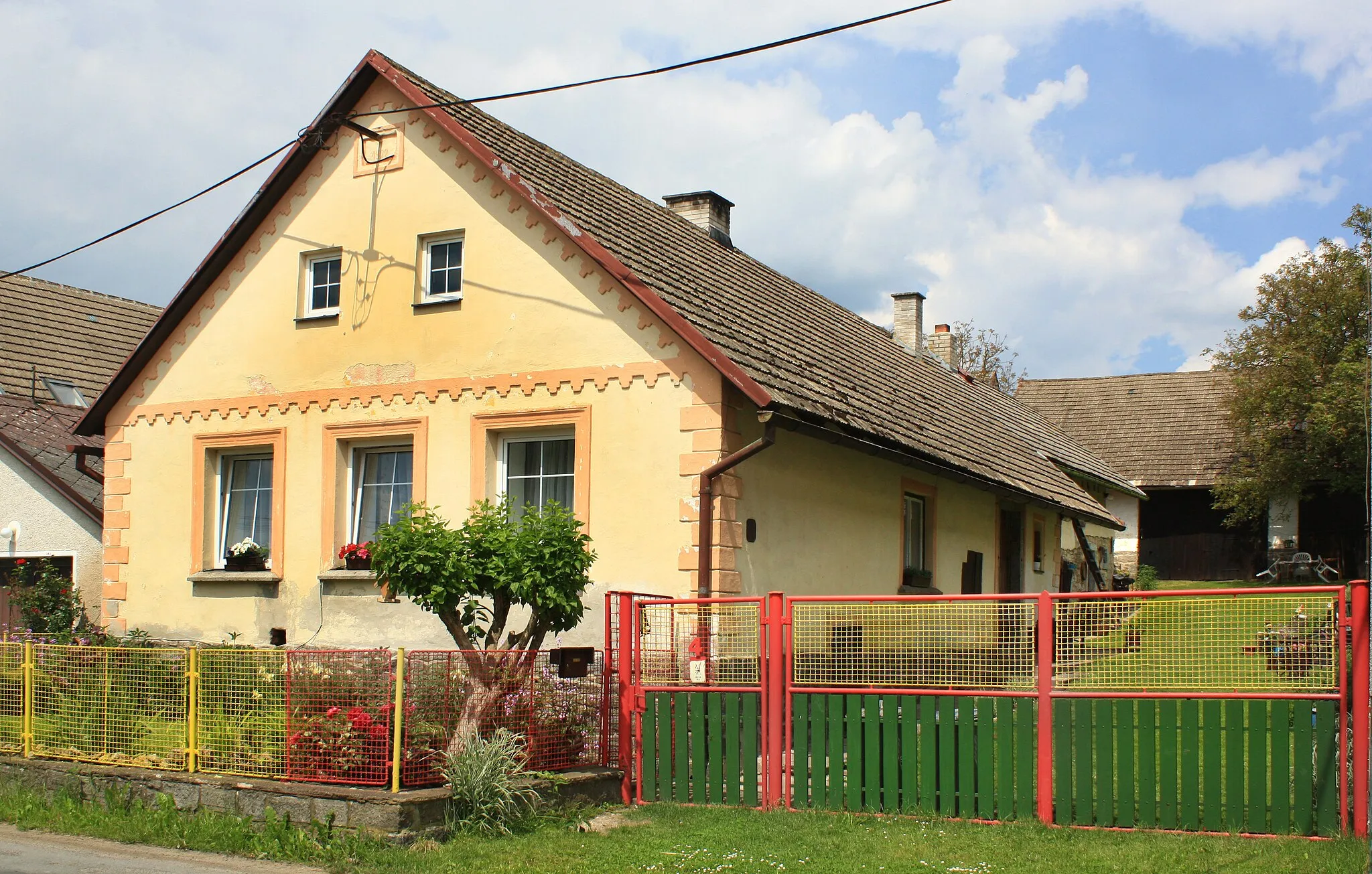 Photo showing: House No. 4 in Číhaň, Czech Republic