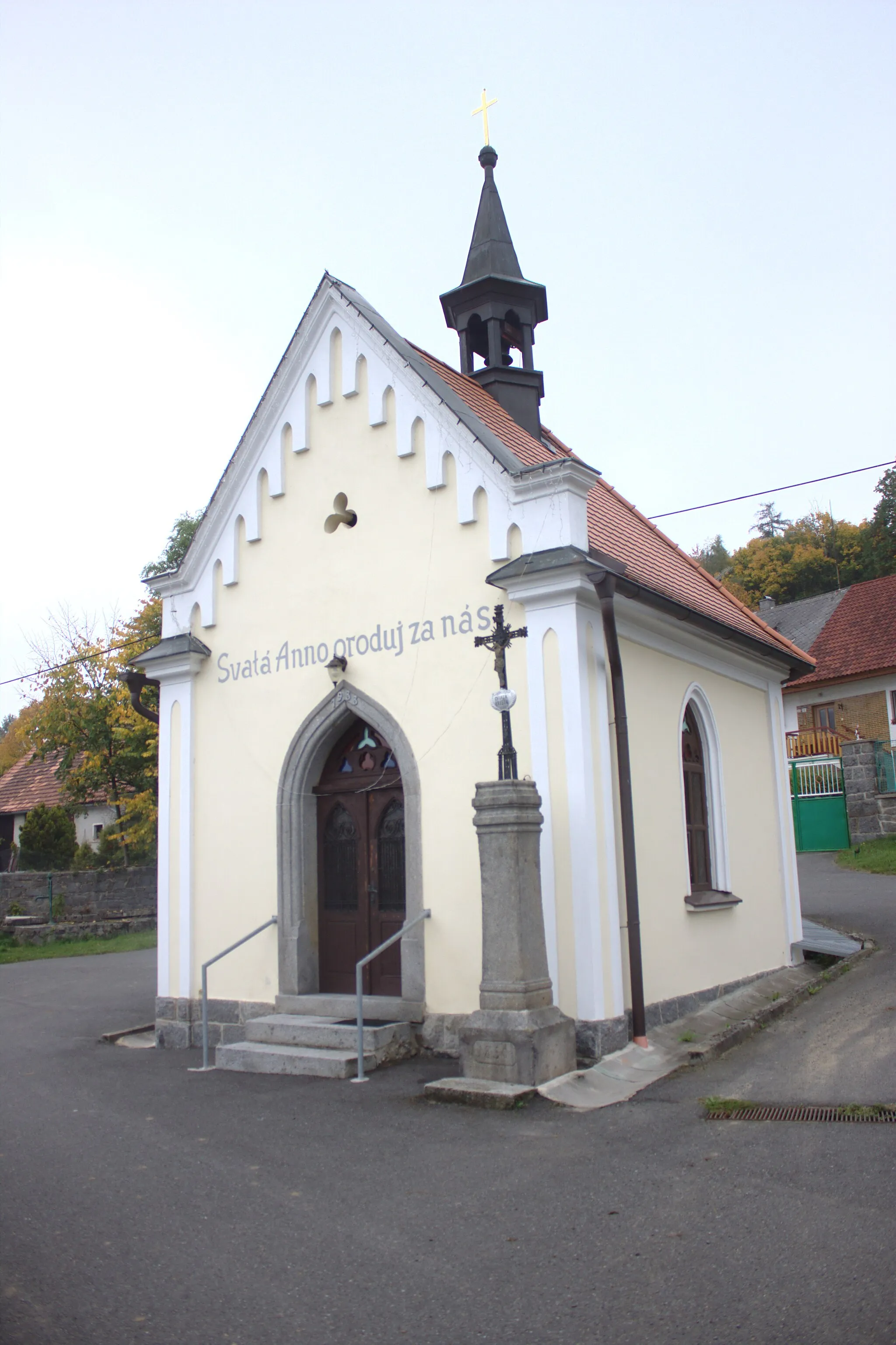 Photo showing: A chapel in the village of Skránčice, Plzeň Region, CZ