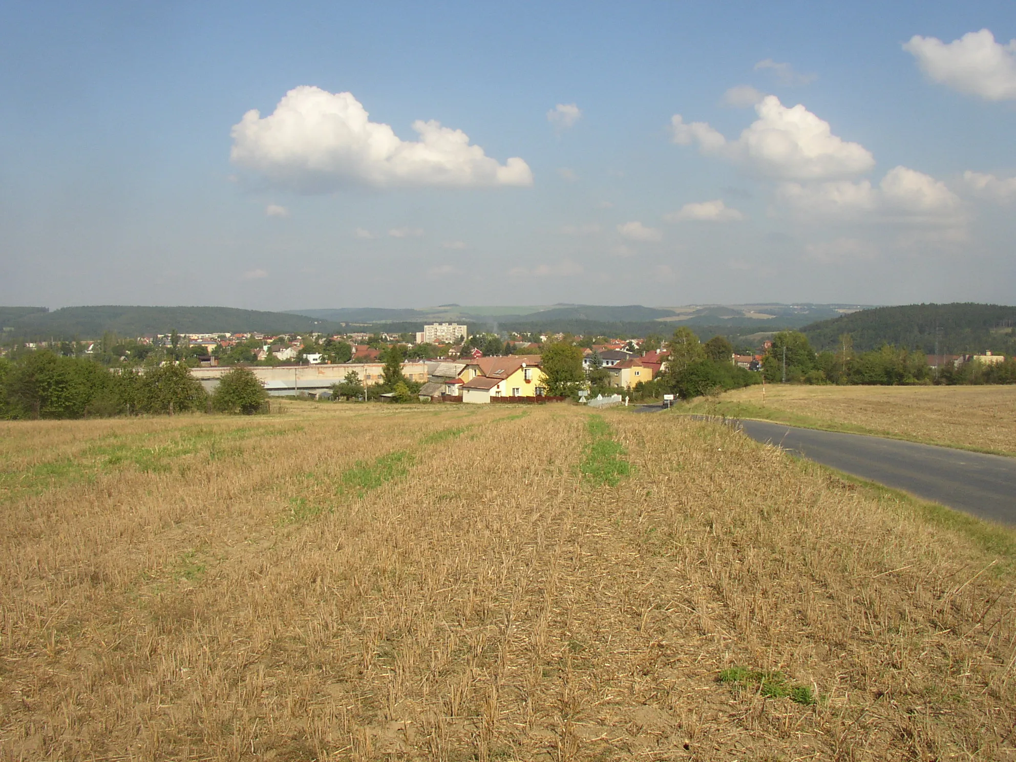 Photo showing: Chrást,Plzeň-City District, Czech Republic. A general view from the southwest, from Plzeň road.