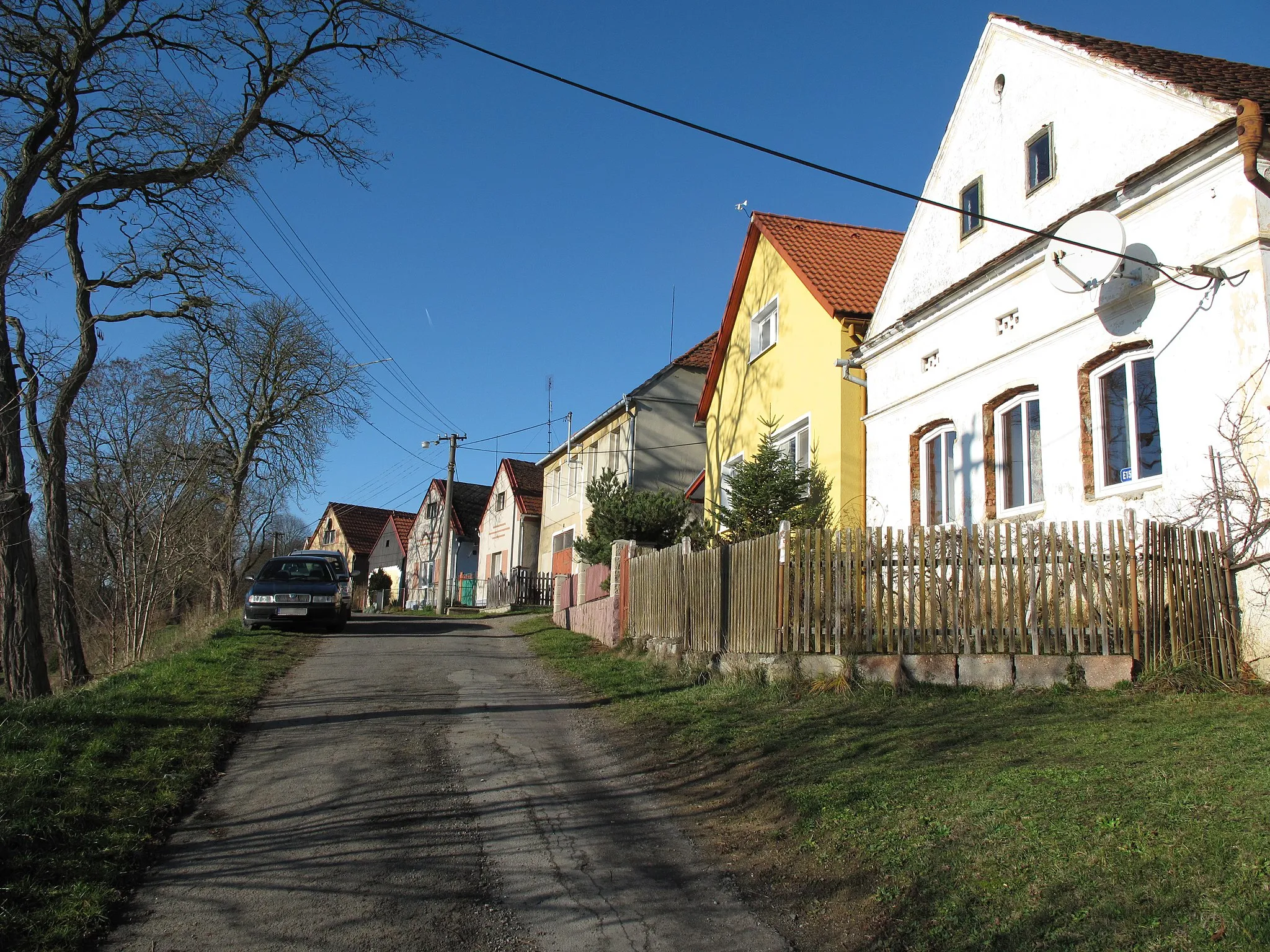 Photo showing: Housesin Čelákovy. Plzeň-jih District, Czech Republic.