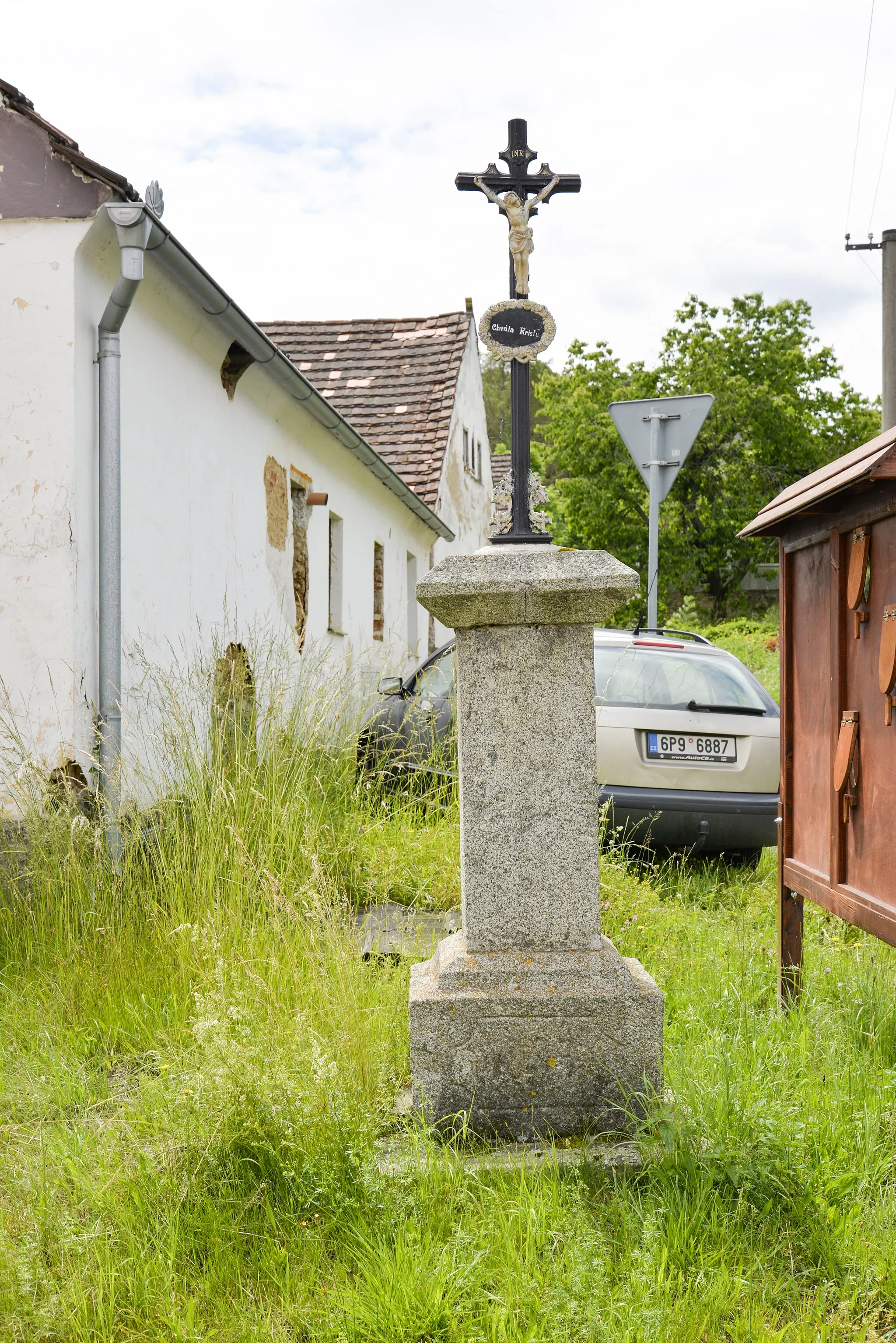 Photo showing: wayside cross in Srby, Plzeň-South District